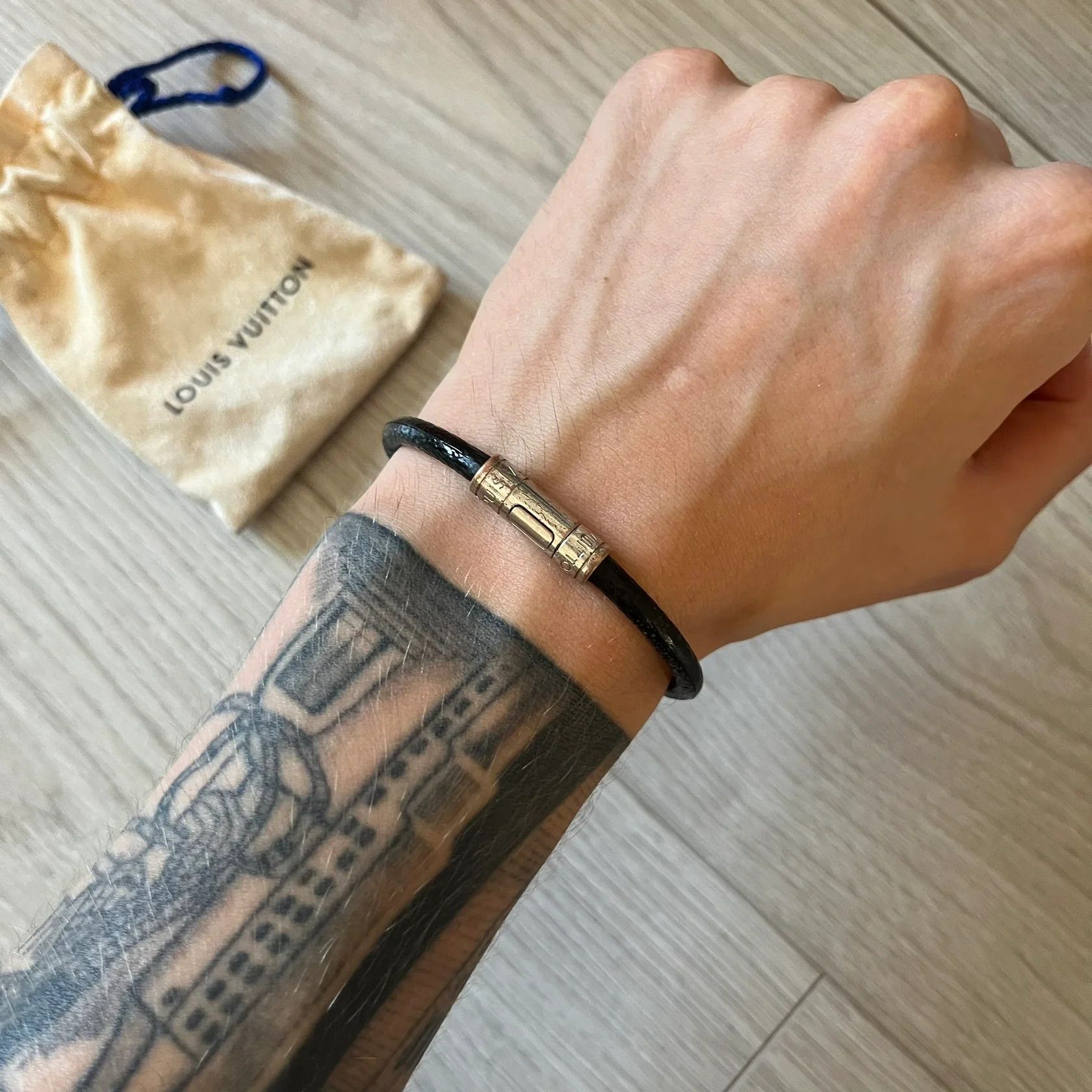 Louis Vuitton Louis Vuitton Keep It Bracelet Damier Graphite Canvas Size ONE SIZE - 1 Thumbnail