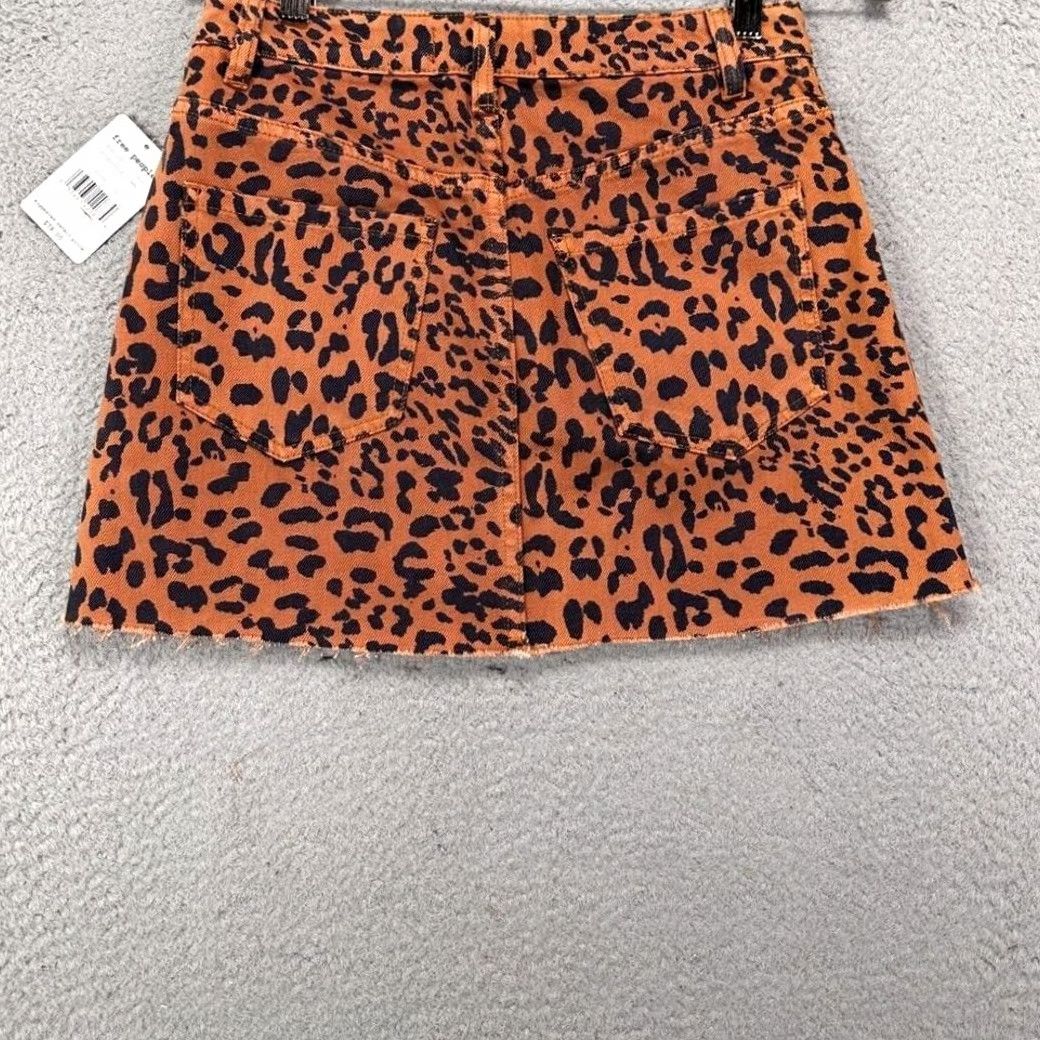Vintage VINTAGE? No. We The Free Mini Skirt Women 26 Leopard Denim Zip Pockets A-Line 100% Cotton Brown Full Zip Casual Size 26" / US 2 / IT 38 - 3 Thumbnail