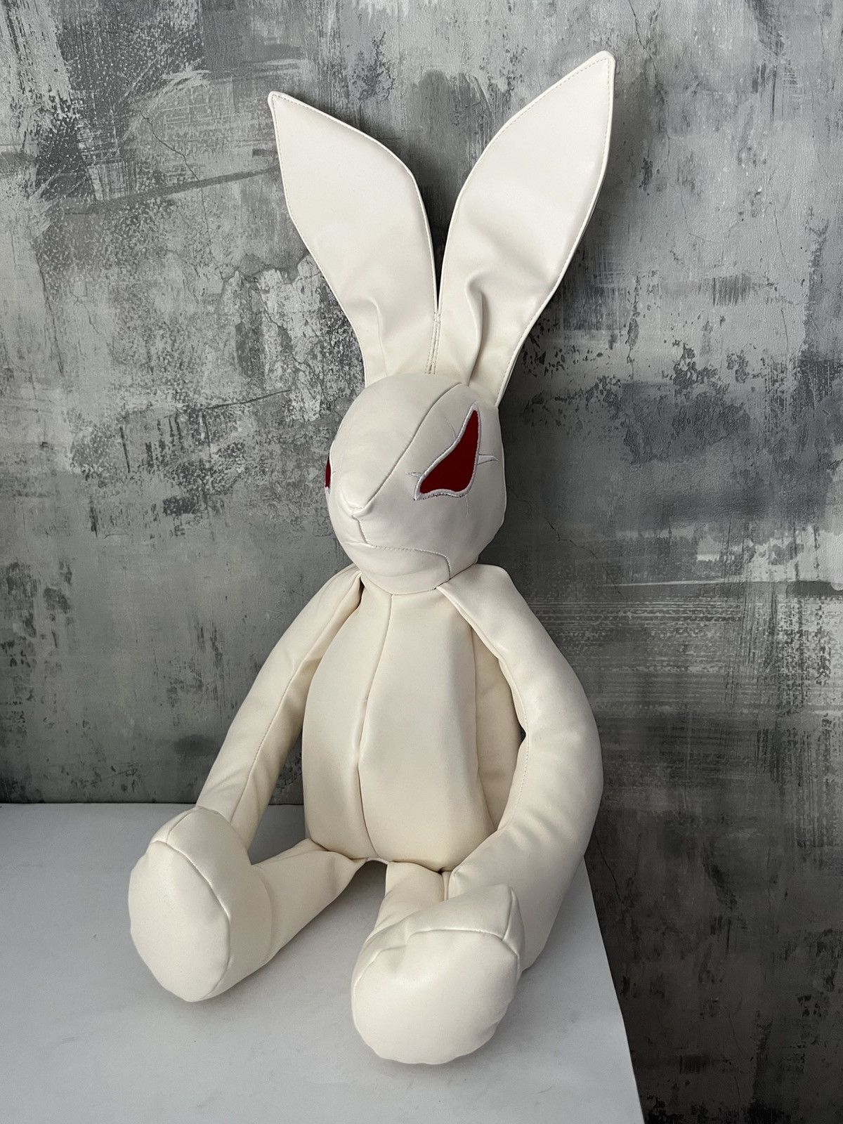 beauty:beast EMPTY R-M ホワイトバッグ　ラビット Beauty Beast Beauty Beast x Empty Room White Bunny Rabbit Bag
