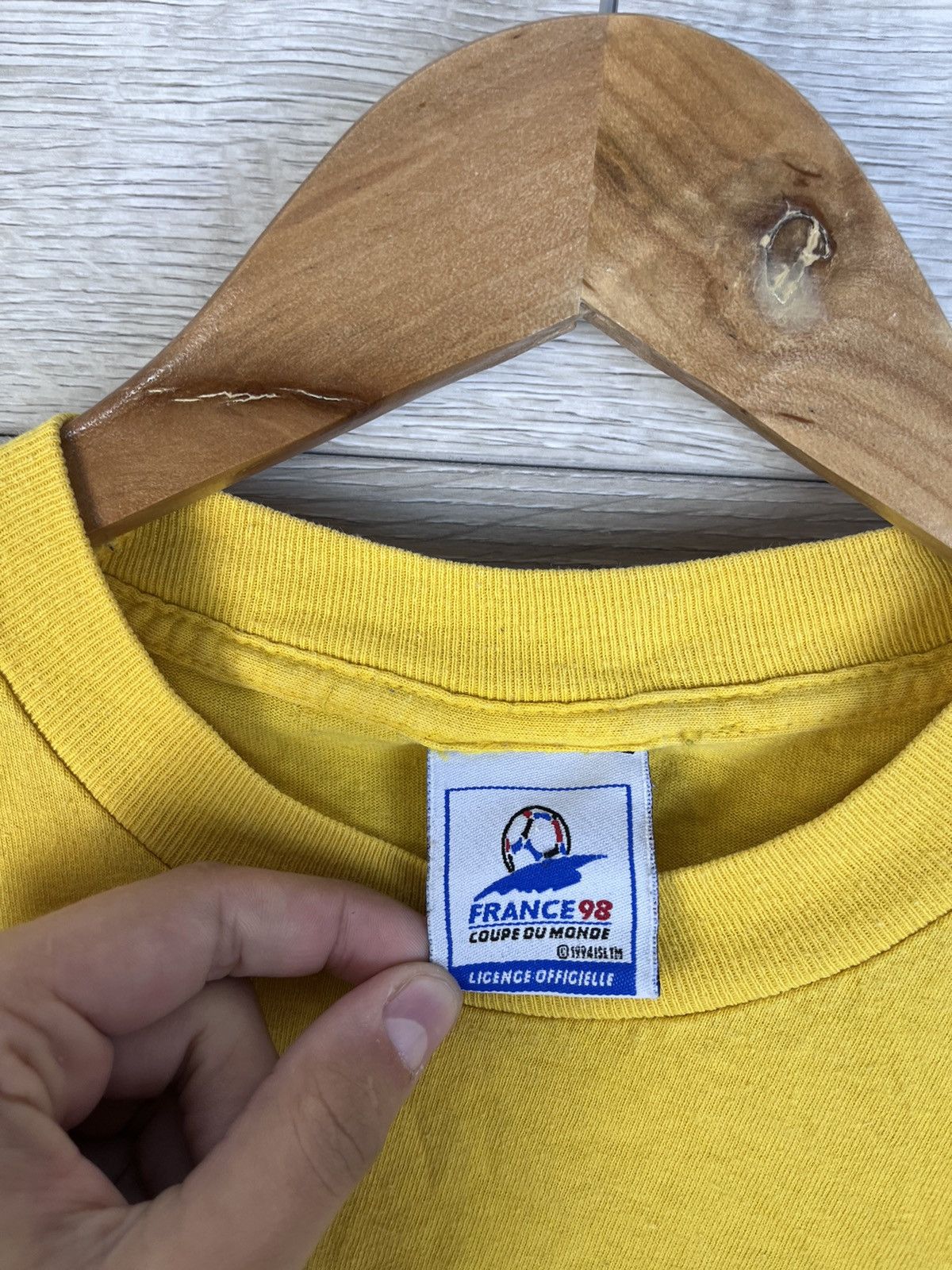 Umbro Mens t-shirt merch France 98 Coupe Ou Mande size L Brazil Size US L / EU 52-54 / 3 - 5 Thumbnail