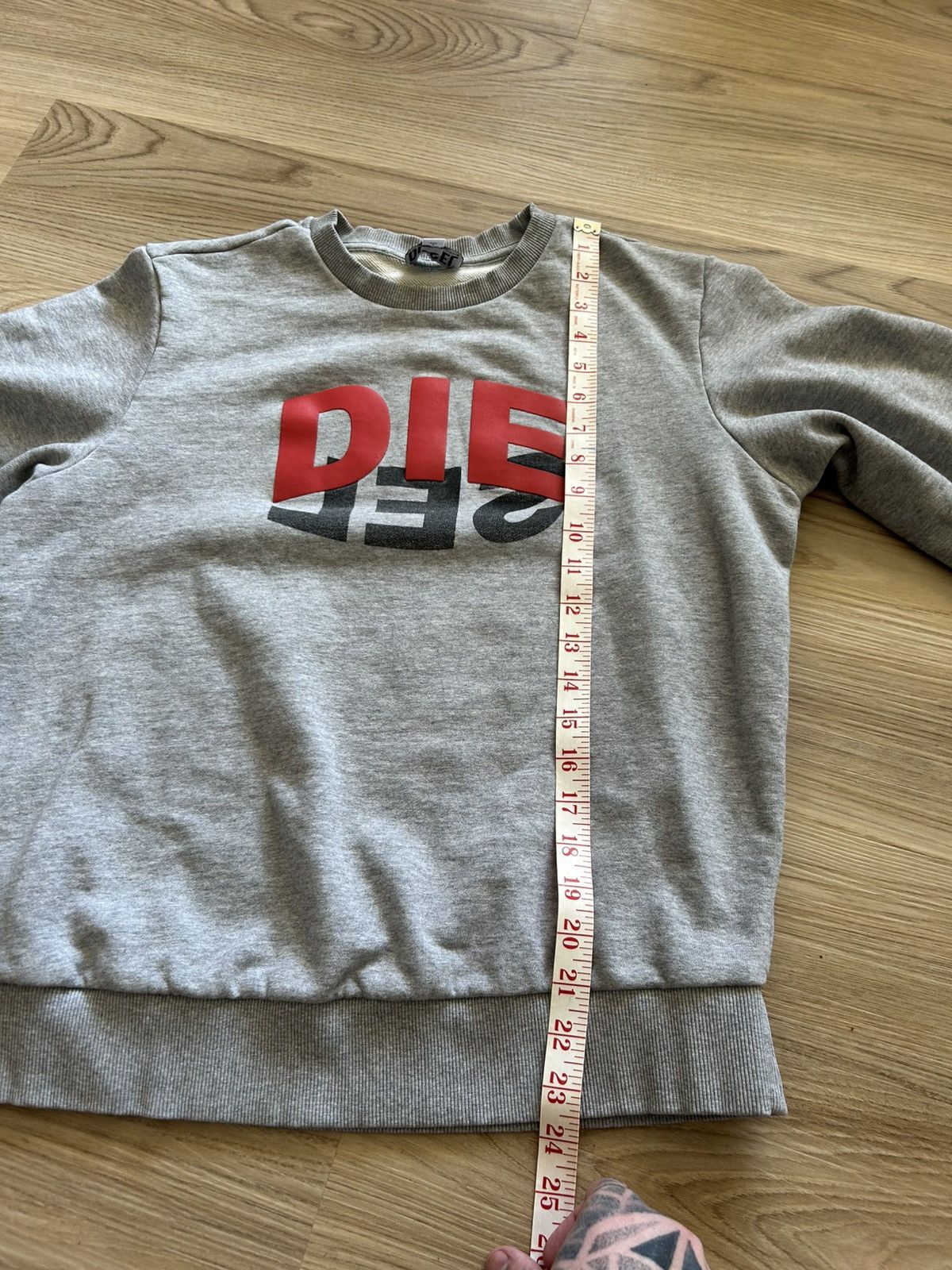 Diesel Diesel Mirror Logo Spell Out Crewneck Sweater Size US S / EU 44-46 / 1 - 6 Thumbnail