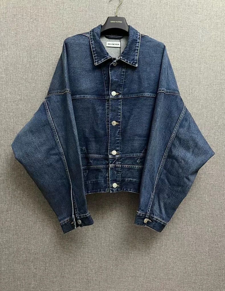 Balenciaga Balenciaga Inverted irregular denim jacket Size US S / EU 44-46 / 1 - 1 Thumbnail