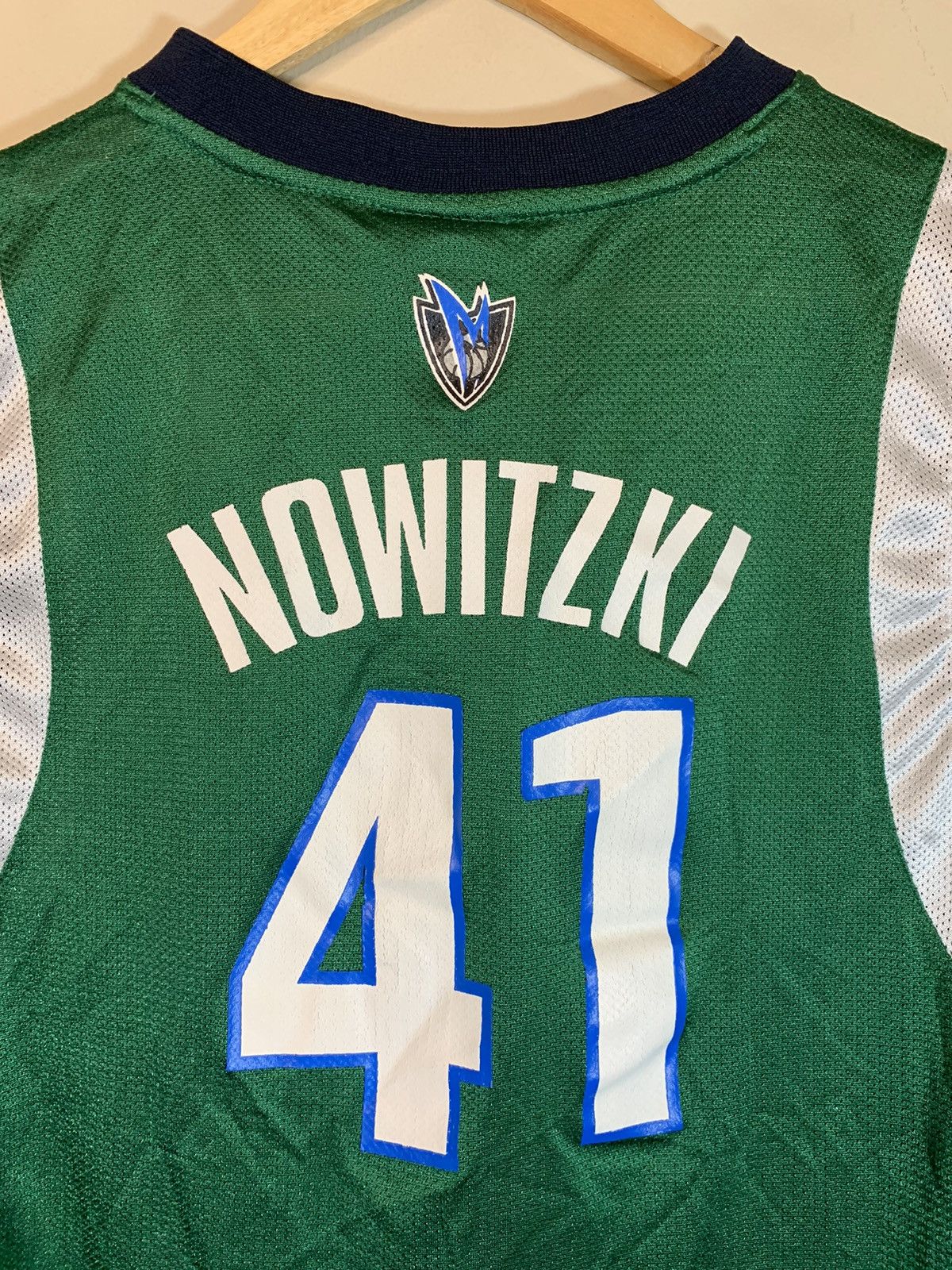 Adidas × NBA × Vintage *RARE* Vintage Dirk Nowitzki Dallas Mavericks NBA Jersey #41 Size US XXS / EU 40 - 4 Thumbnail