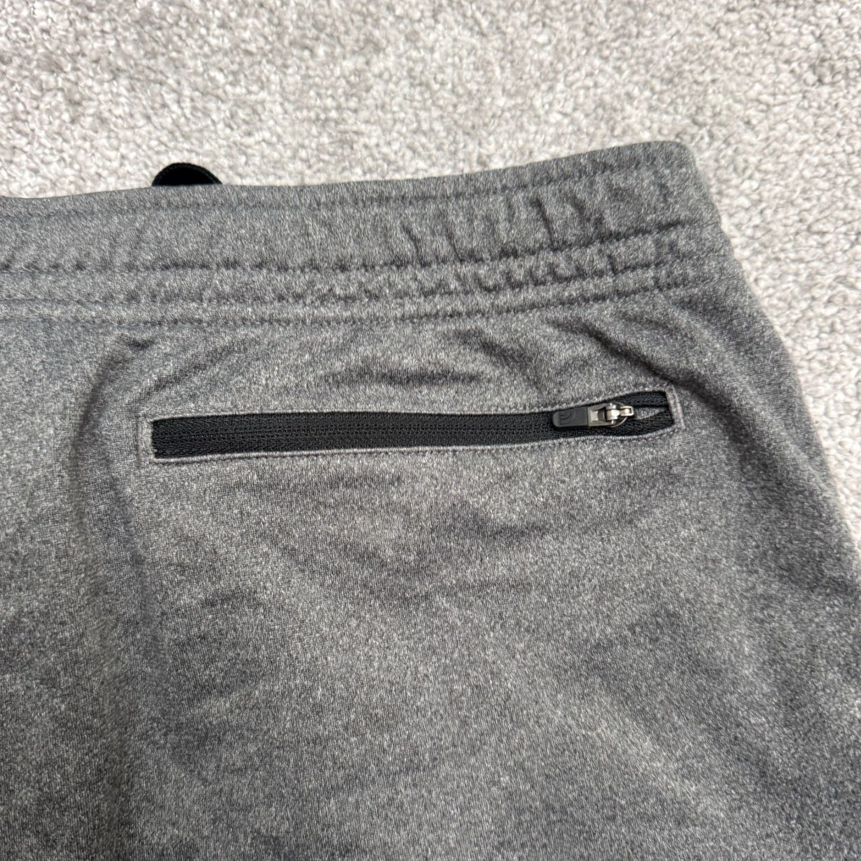 The North Face The North Face Kilowatt Active Shorts Mens L Gray Pockets Athleisure Sports Athletic Modern Size US 33 - 5 Thumbnail