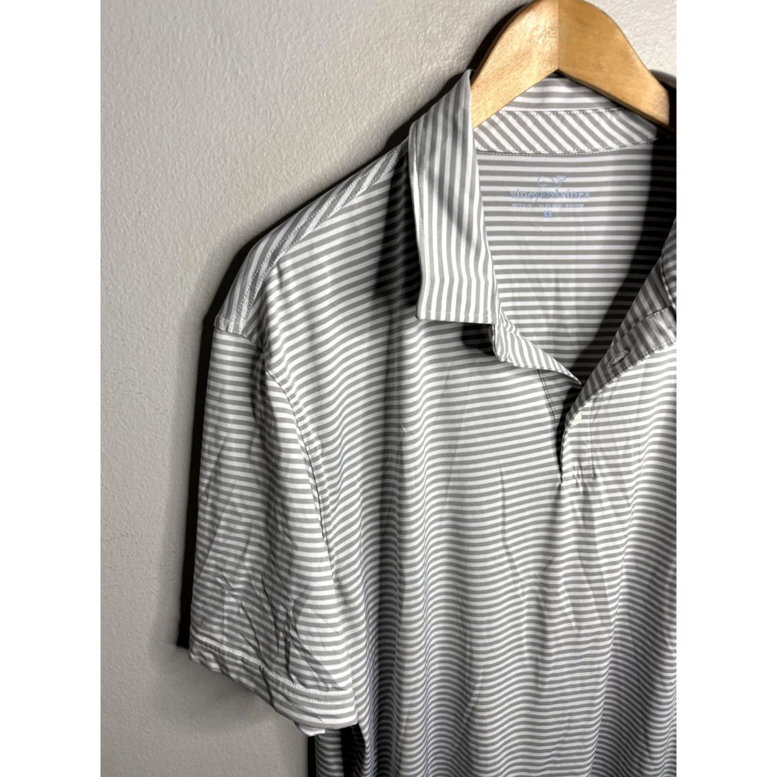 Vineyard Vines Vineyard Vines Polo Shirt Mens XL Gray White Stripe Performance Stretch Golf Shirt Size US XL / EU 56 / 4 - 2 Thumbnail