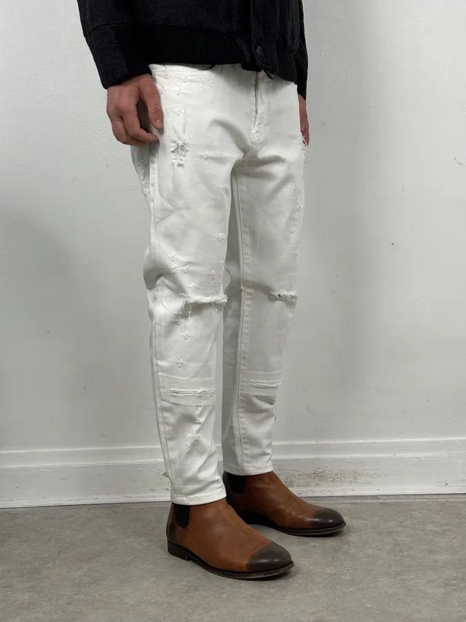 Givenchy 2010s Givenchy White Distressed Denim Jeans Size US 32 / EU 48 - 3 Thumbnail