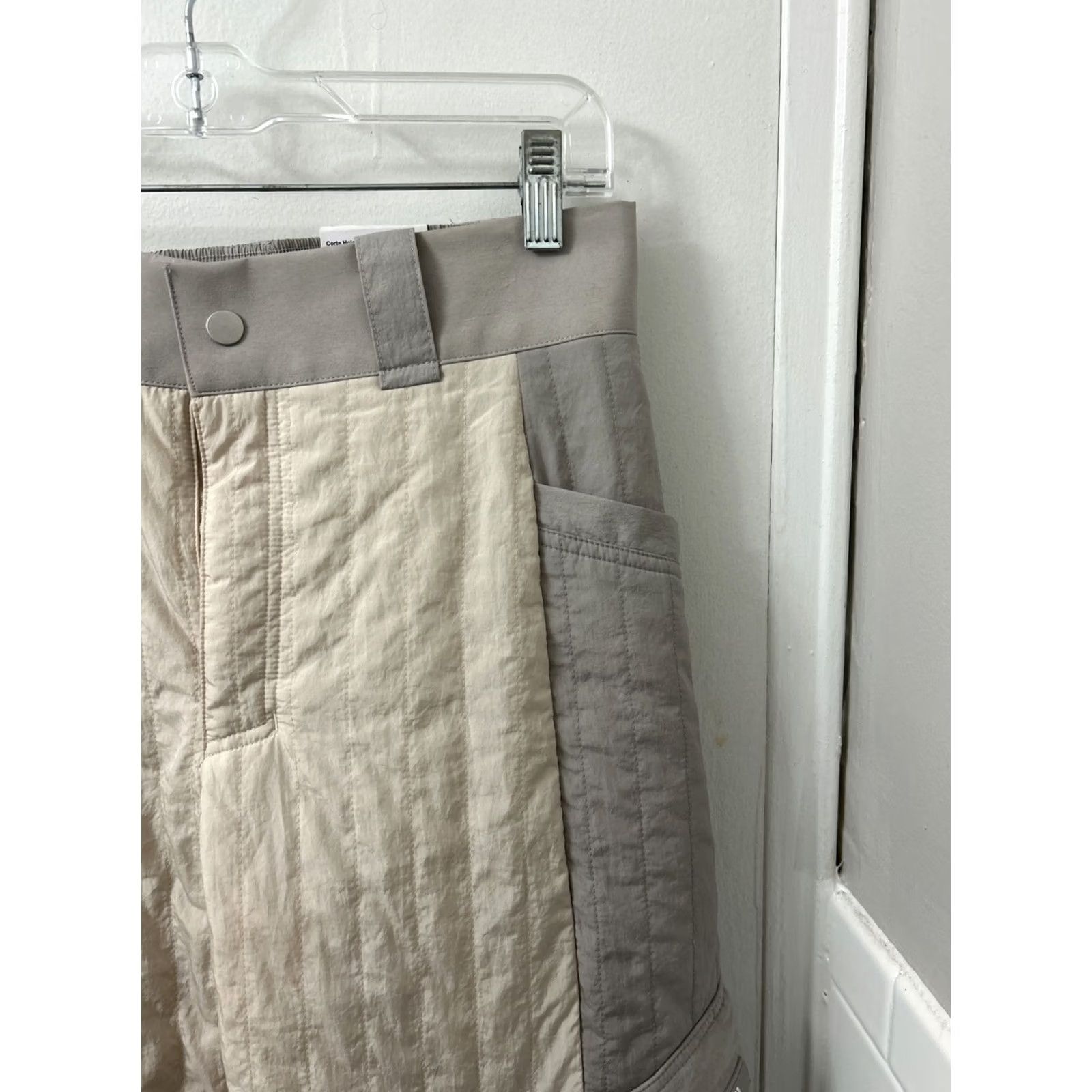 Jordan Brand VINTAGE Jordan Pants Womens L Beige Gray Quilted Active Cargo Pockets YKK DJ2731 140 Size 36" / US 14 / IT 50 - 5 Thumbnail