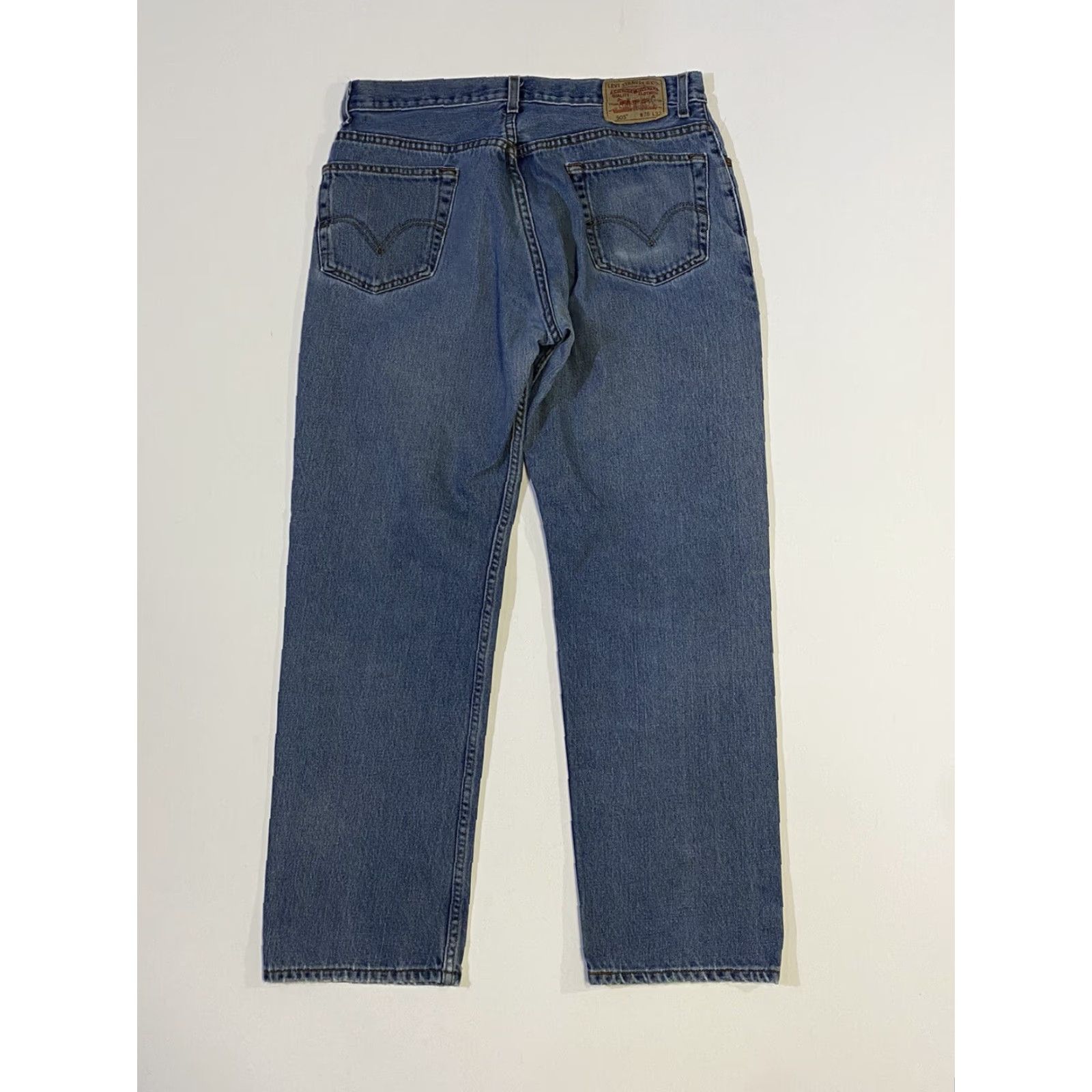 Levi's Levi's 505 Jeans Regular Fit Straight Leg Medium Blue Denim 36x32 Mens Pants Belt Loops 5-Pocket Design Size US 36 / EU 52 - 2 Thumbnail