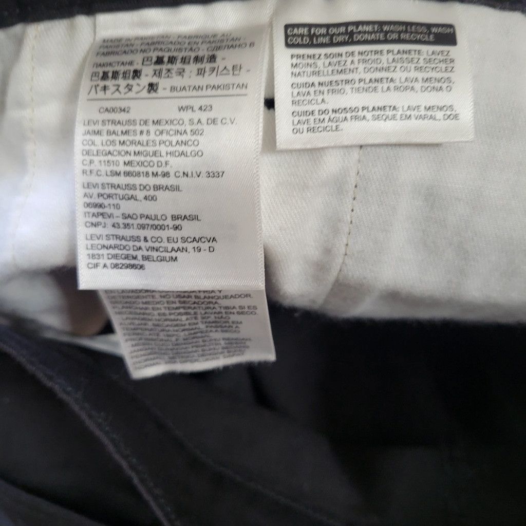 Levi's Levi's 511 Men Slim-Fit Black Trousers Chino-style Extra Lon Size US 32 / EU 48 - 10 Thumbnail
