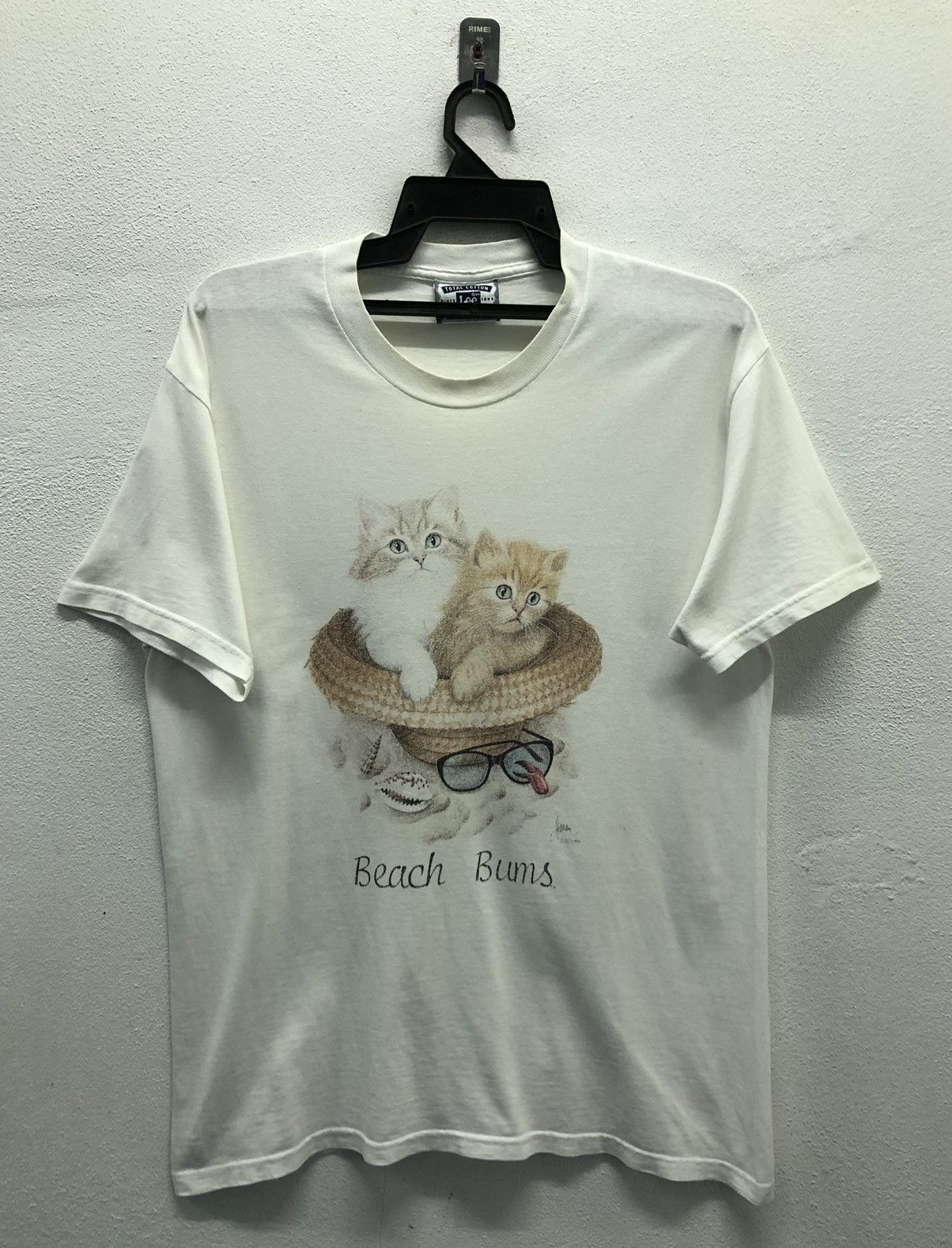 Lee Vintage Lee Beach Bums Made In Usa T-Shirt Size US M / EU 48-50 / 2 - 1 Thumbnail