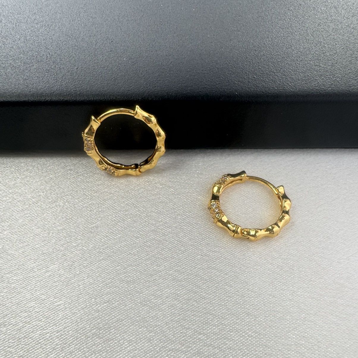 Designer 17mm Small Hoop Earrings for Women Size ONE SIZE - 2 Thumbnail