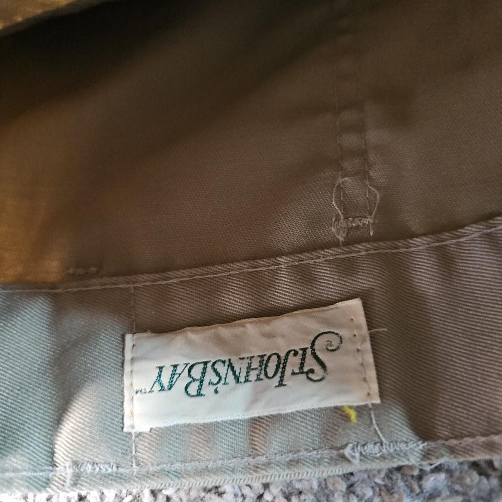 St. Johns Bay Womens Cargo Shorts St Johns Bay SEE MEASUREMENTS Size 32" / US 10 / IT 46 - 6 Thumbnail