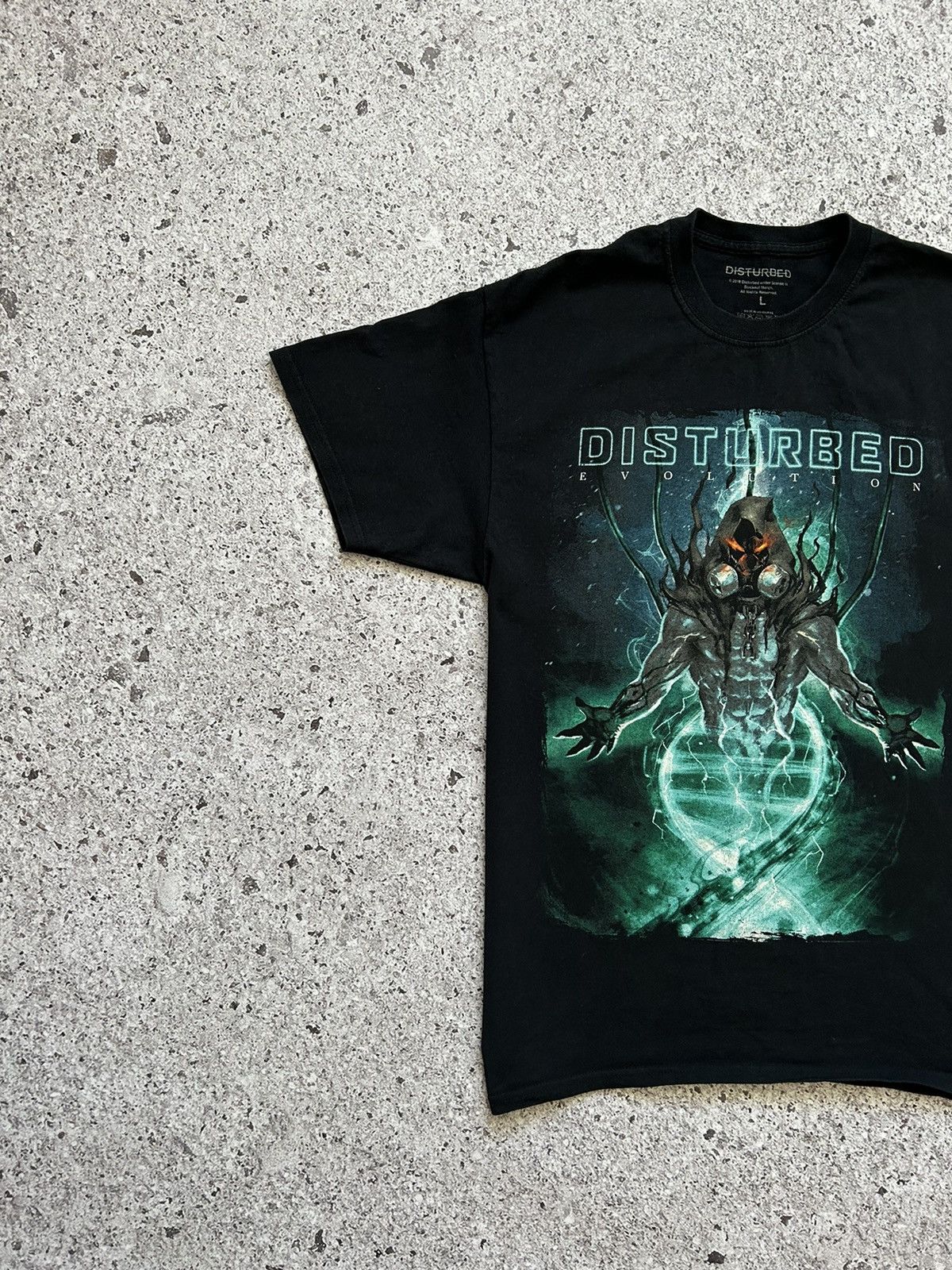Band Tees × Vintage Vintage Disturbed Evolution Promo Album Rock T-Shirt 2018 Size US L / EU 52-54 / 3 - 3 Thumbnail