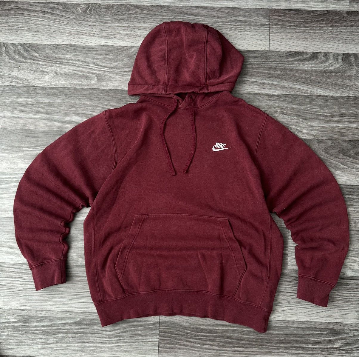 Nike Nike Rare Basic Hoodie size M hype y2k streetwear boxfit Size US M / EU 48-50 / 2 - 1 Thumbnail