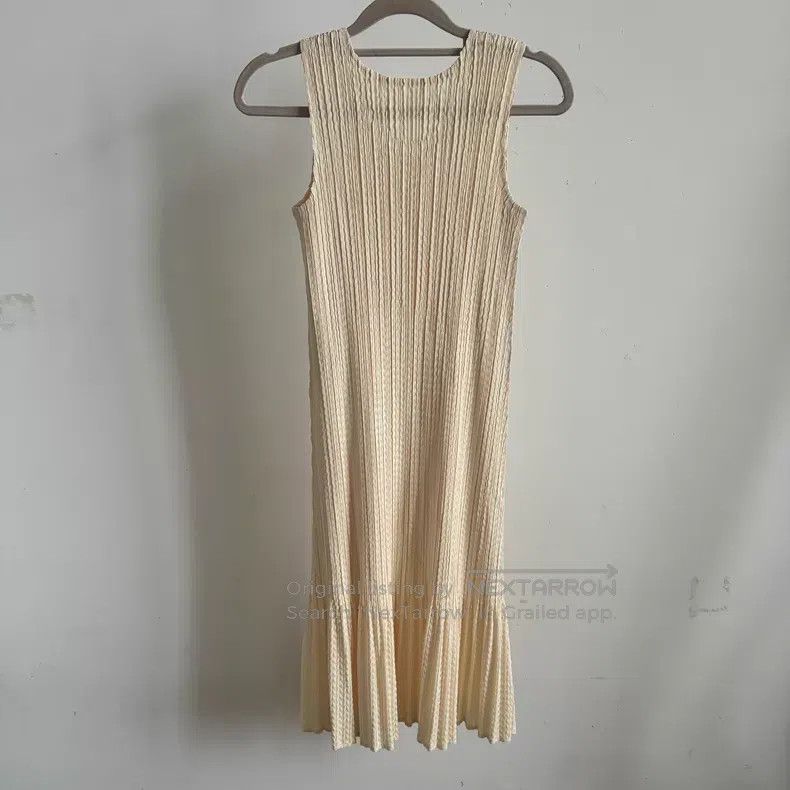 Issey Miyake Issey Miyake Beige Dress Size M / US 6-8 / IT 42-44 - 2 Thumbnail
