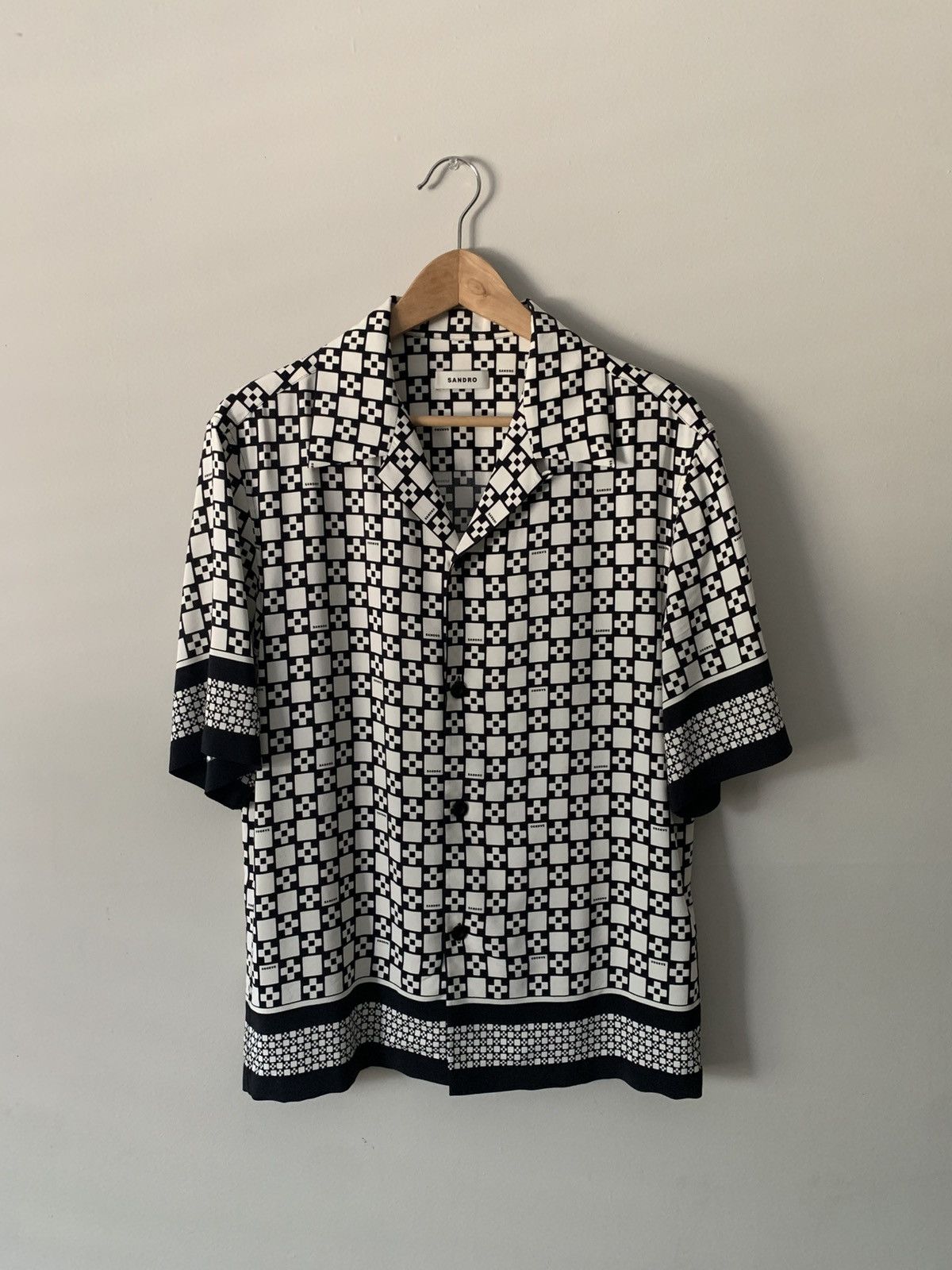 Sandro Sandro Graphic Shirt Size US S / EU 44-46 / 1 - 1 Thumbnail