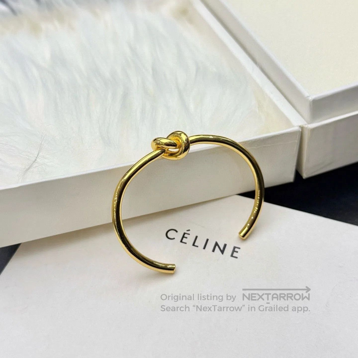 Celine Celine Gold Knot Bracelet S. Size ONE SIZE - 1 Thumbnail