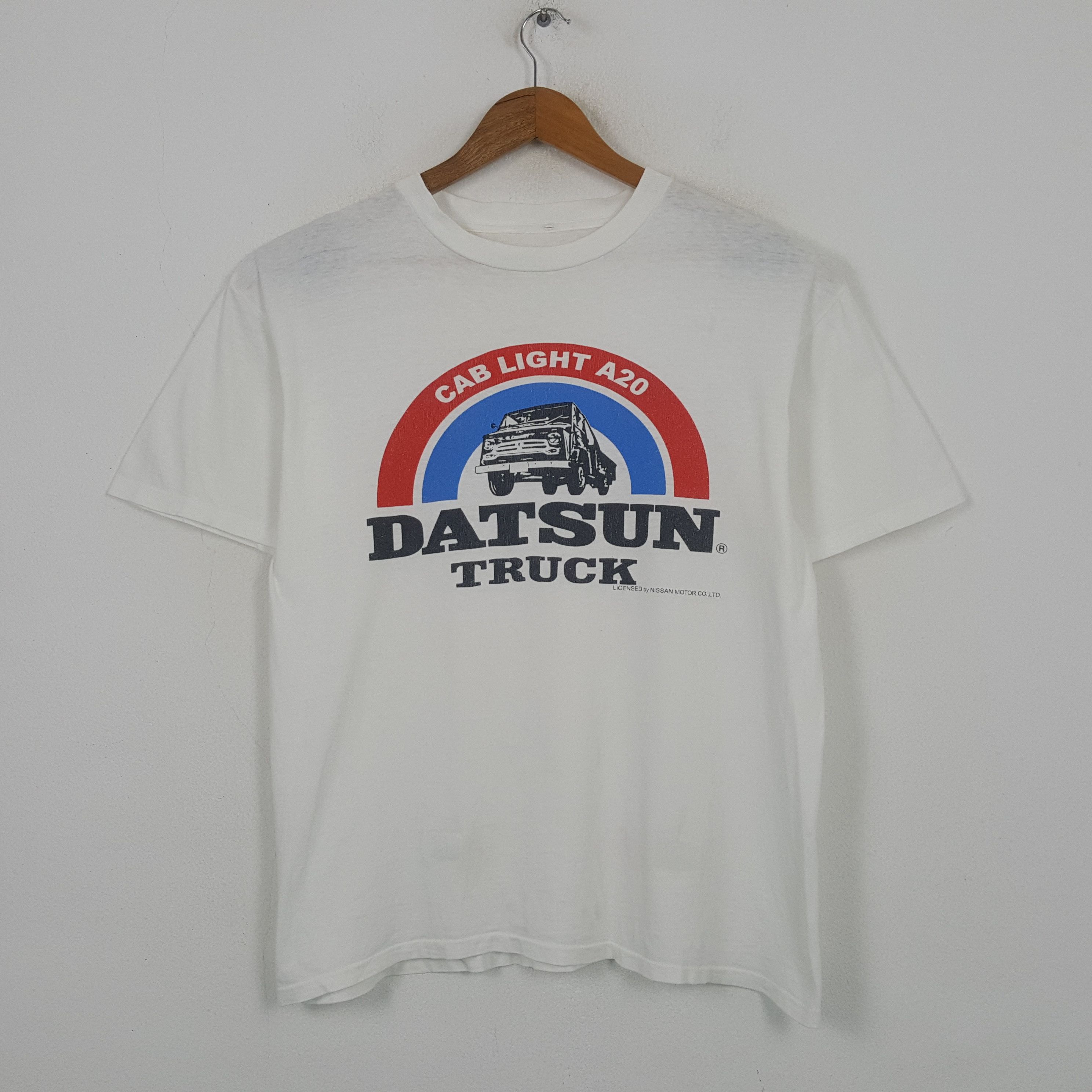 Other Vintage Cab Light A20 Datsun Truck Japan Vehicle T-shirt RR1 Size US L / EU 52-54 / 3 - 1 Thumbnail