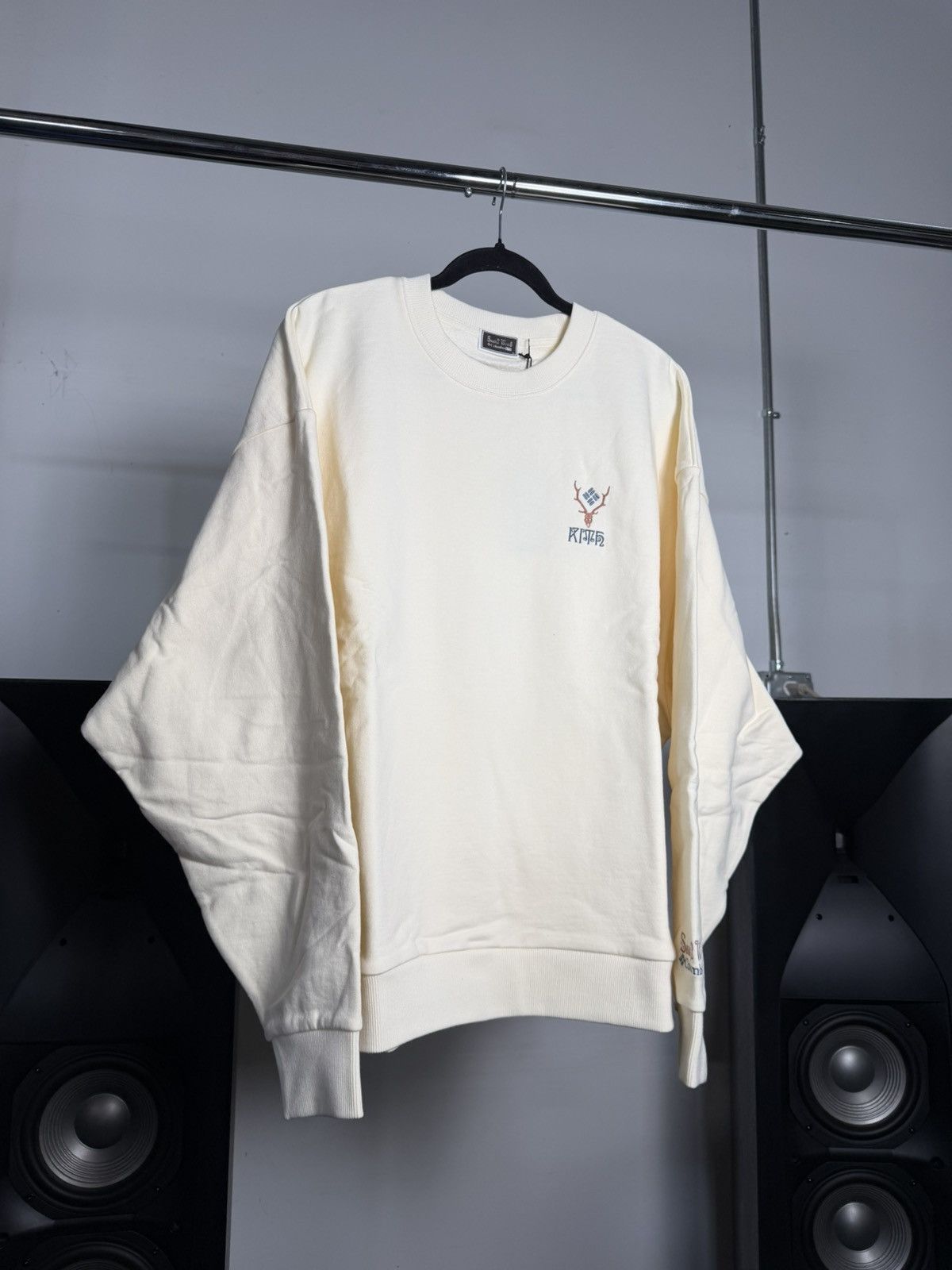 Kith Kith Columbia S2W8 Nelson Crewneck Sandrift Size US XL / EU 56 / 4 - 2 Thumbnail