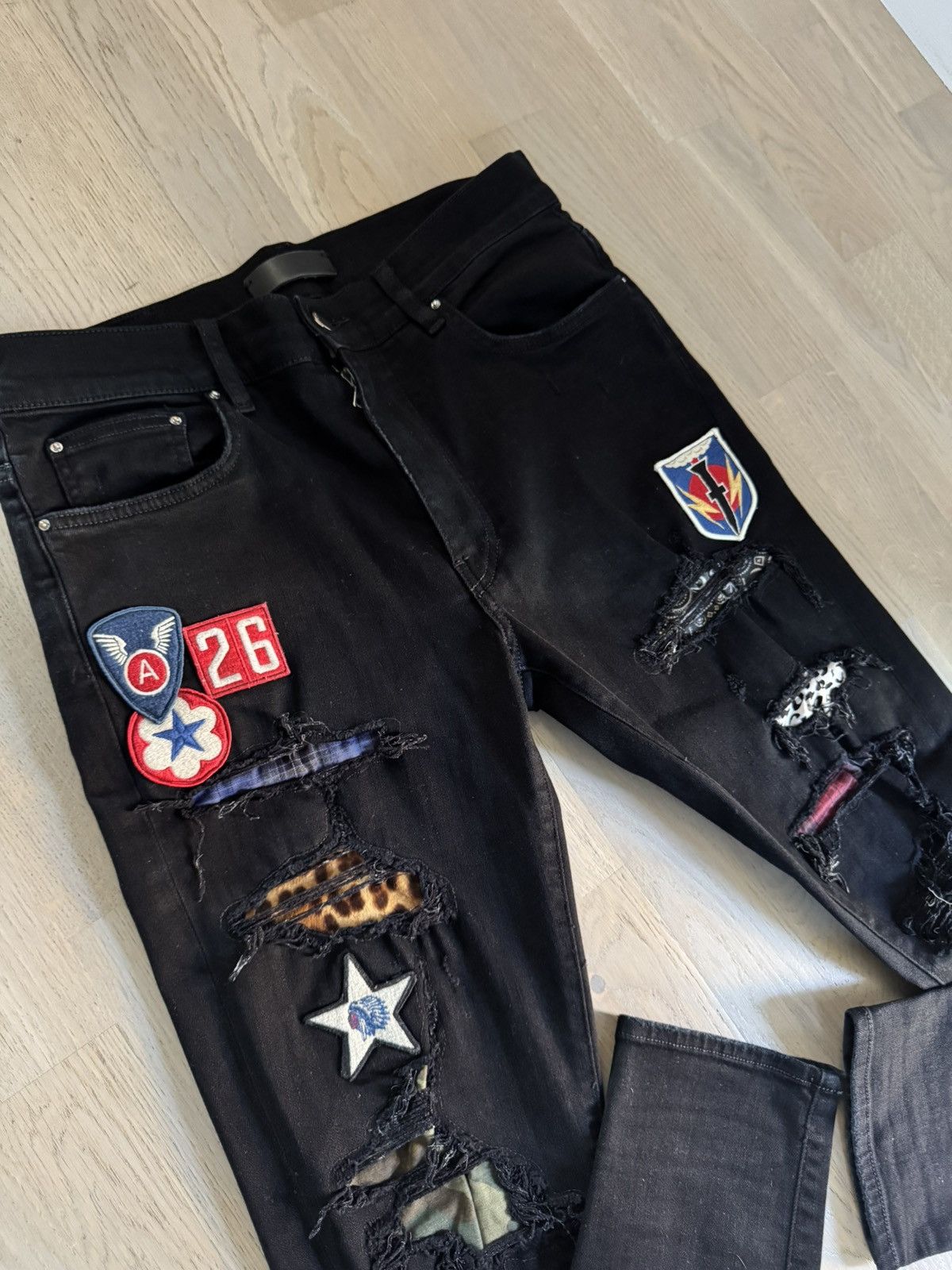 Amiri AMIRI jeans STUDY real tape measurements shown in photos Size US 32 / EU 48 - 2 Thumbnail