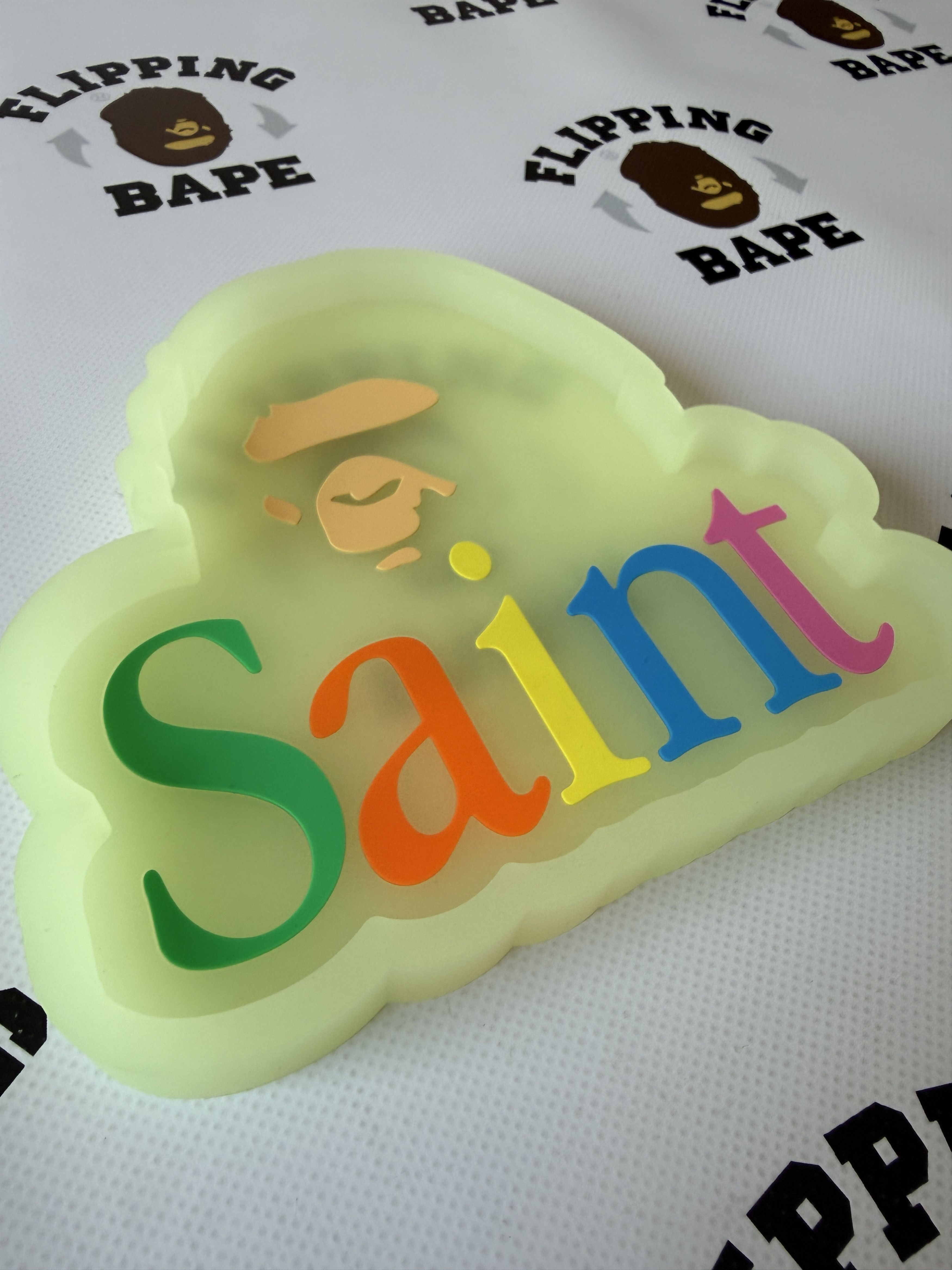 Bape × Saint Michael BAPE X SAINT MXXXXXX GLOW IN THE DARK TRAY Size ONE SIZE - 7 Thumbnail