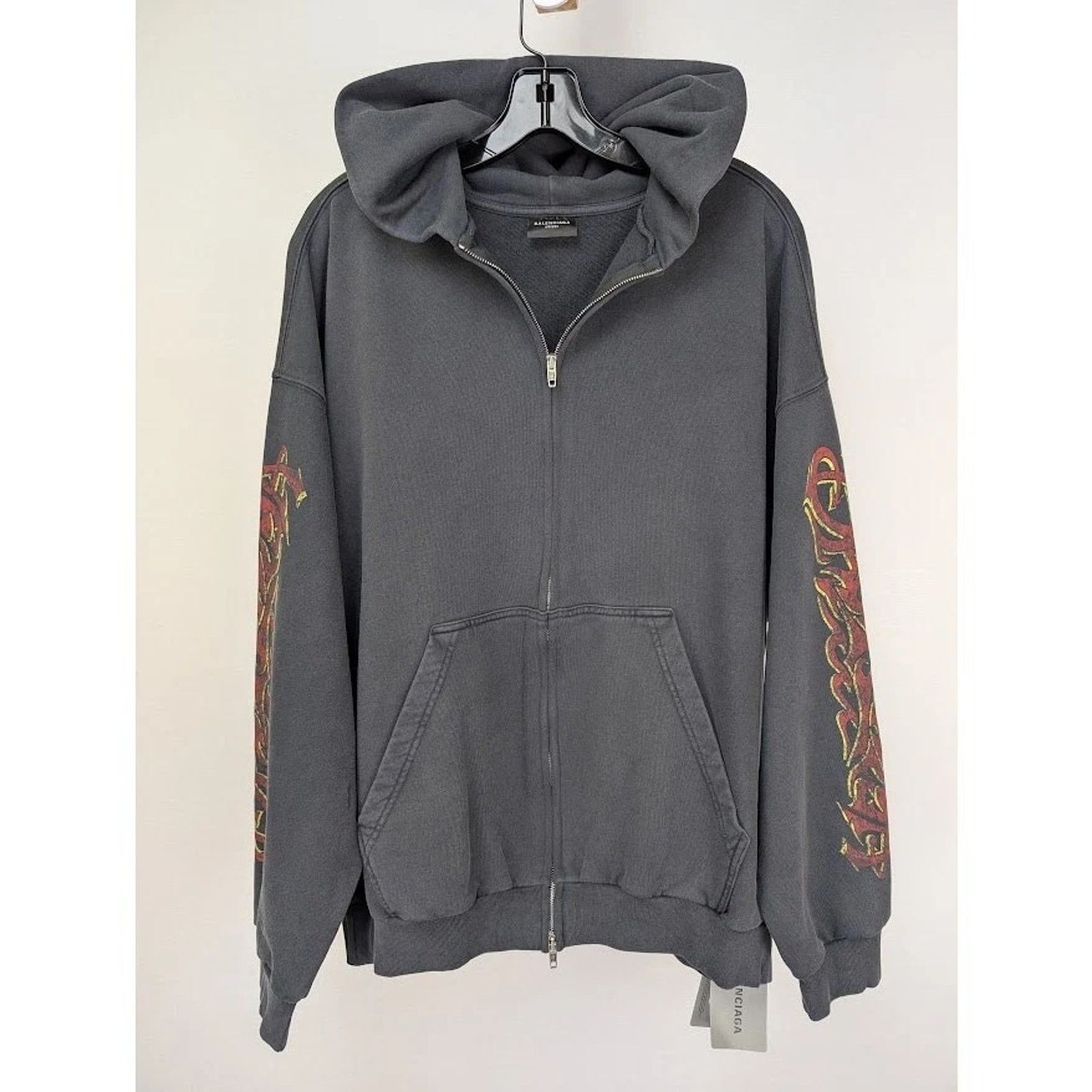 Balenciaga o1rshd1 Offshore Hoodie in Black Size US S / EU 44-46 / 1 - 1 Thumbnail