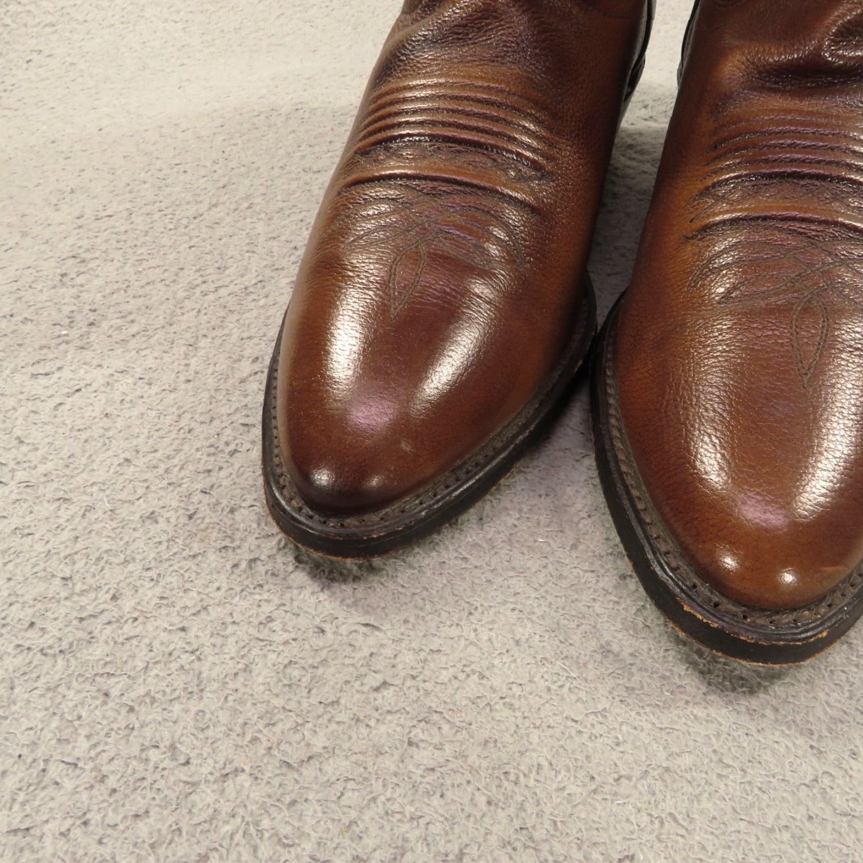 Dan Post VINTAGE Dan Post Boots 11 B Mens Brown Leather 8111 Cowhide Embroidered Western Cowboy Boot Mens Brown Leather Western Cowboy 8111 Size US 11 / EU 44 - 5 Thumbnail