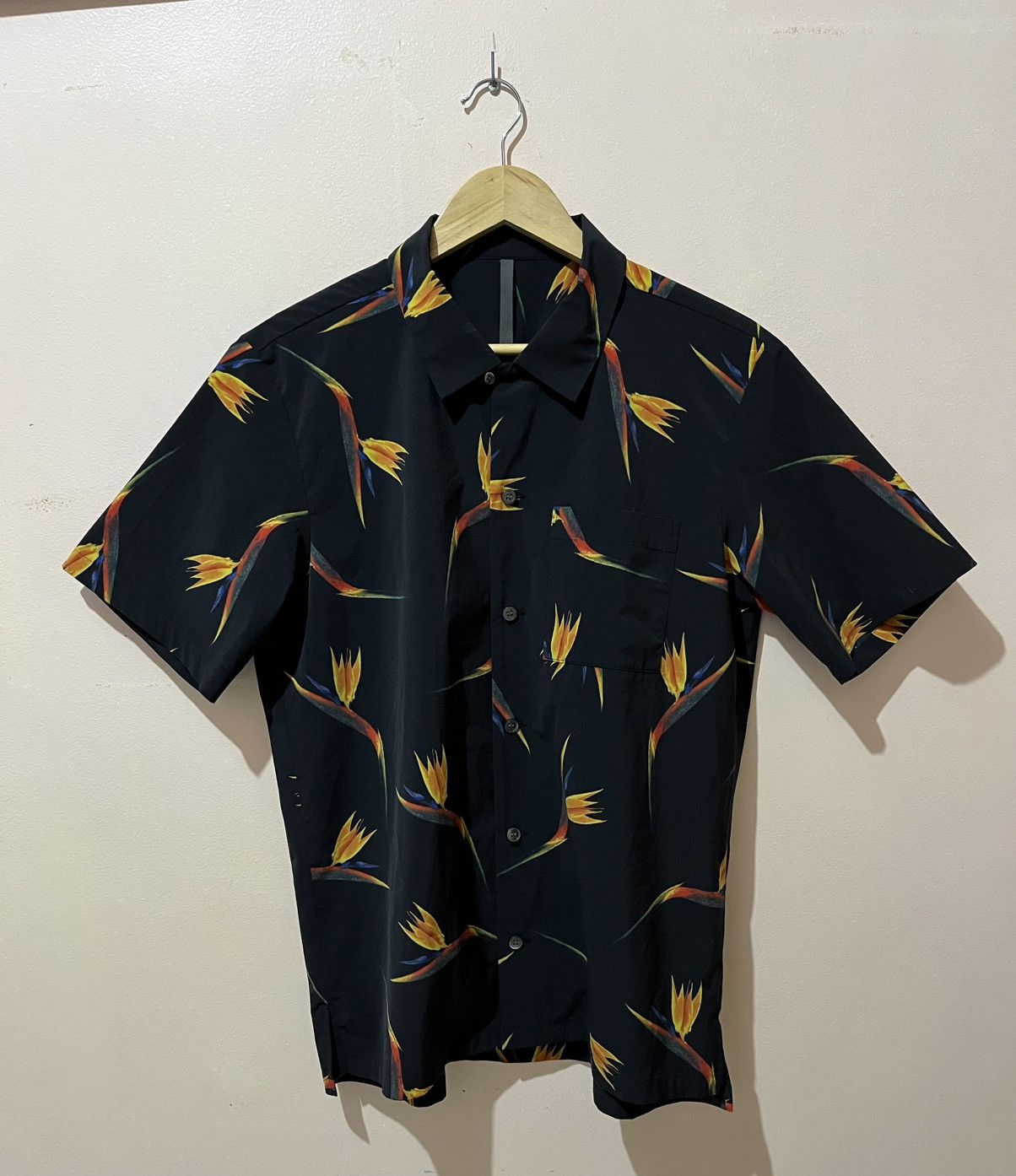 Kazuyuki Kumagai Attachment Kazuyuki Kumagai Attachment - S/S’19 - Open Collar Shirt Size US L / EU 52-54 / 3 - 5 Thumbnail