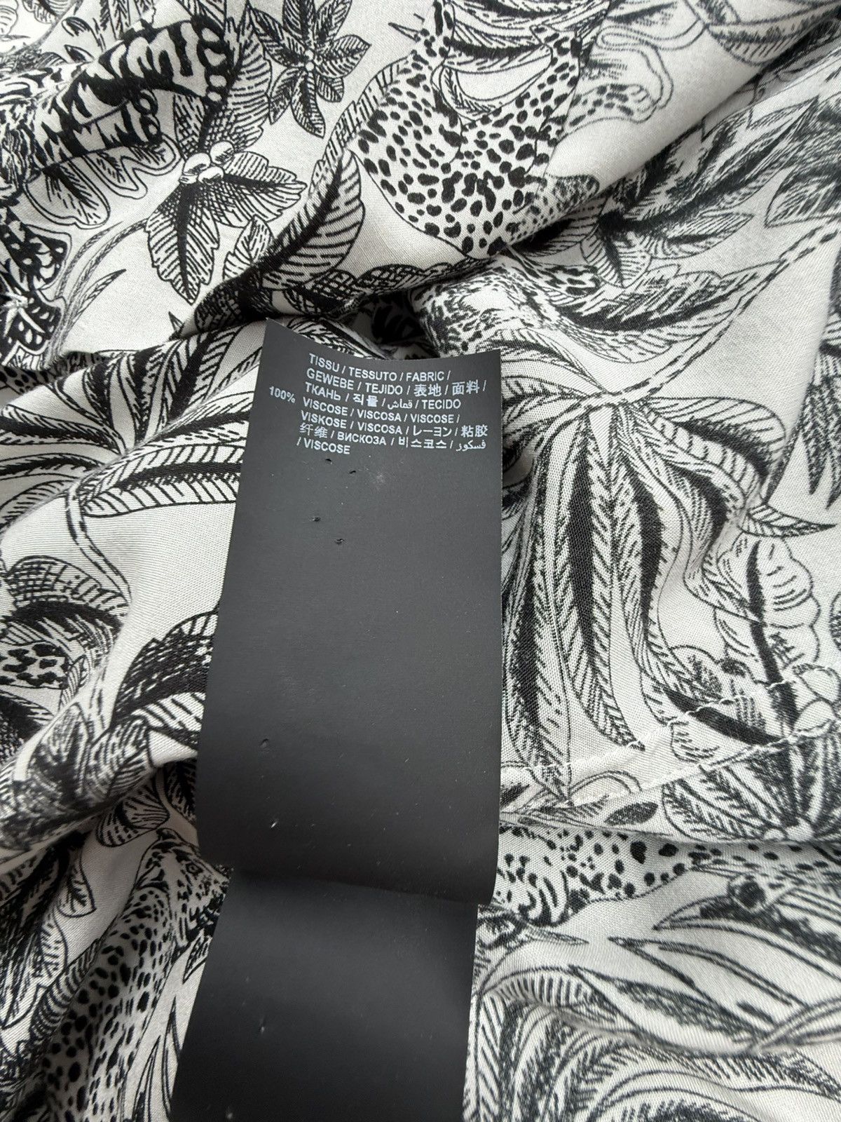 Saint Laurent Paris SS21 Saint Laurent jungle animal print Hawaiian shirt 41 Size US L / EU 52-54 / 3 - 19 Thumbnail