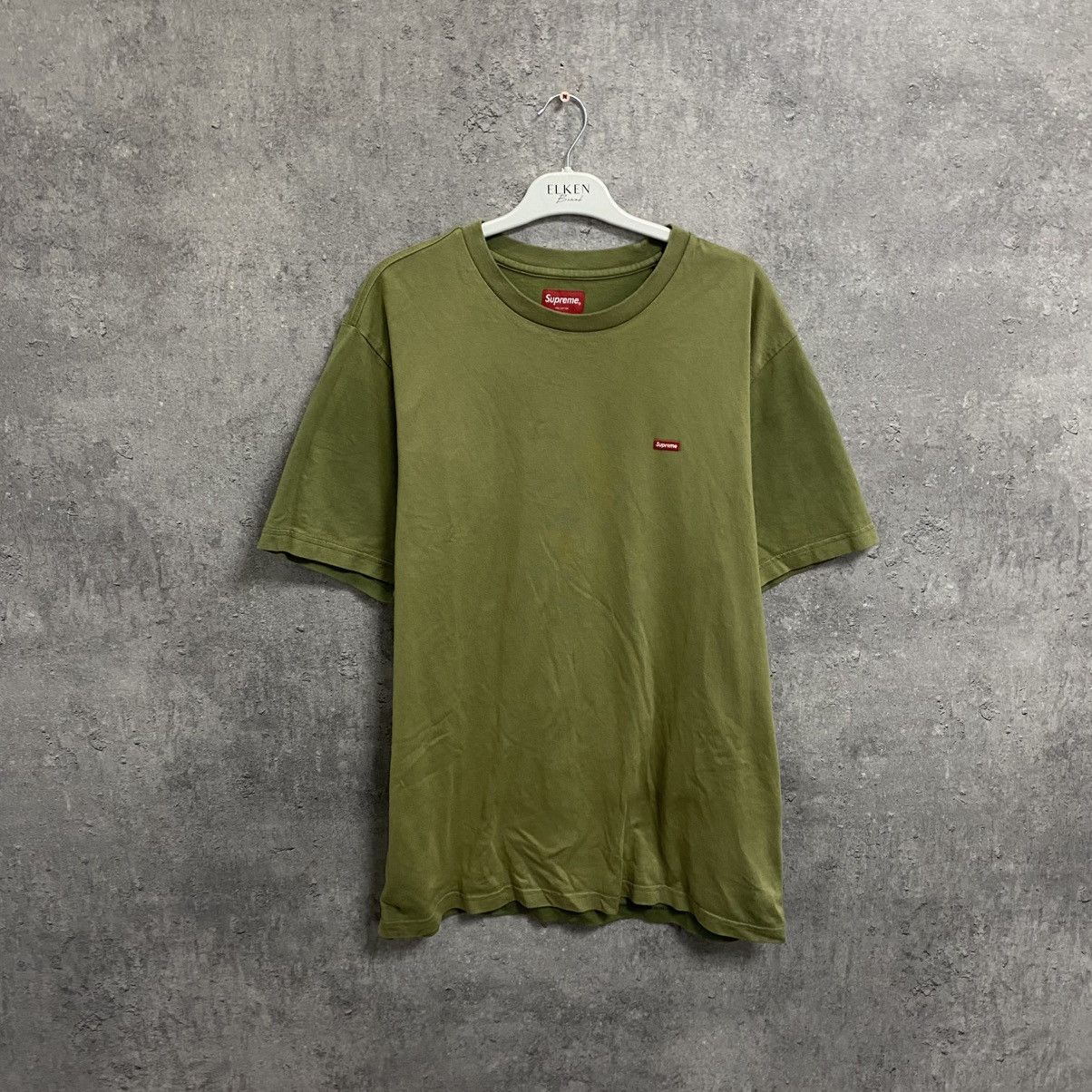 Supreme Supreme T Shirt Size US L / EU 52-54 / 3 - 1 Thumbnail
