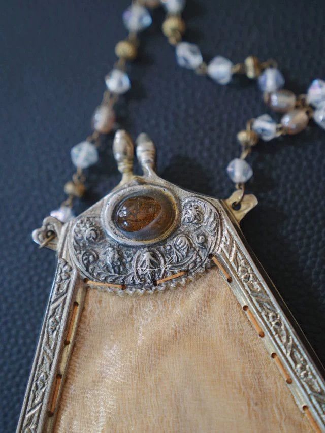 Vintage Vintage Art Nouveau Yellow Silk Embroidered Gem Frame Handbag Size ONE SIZE - 6 Thumbnail