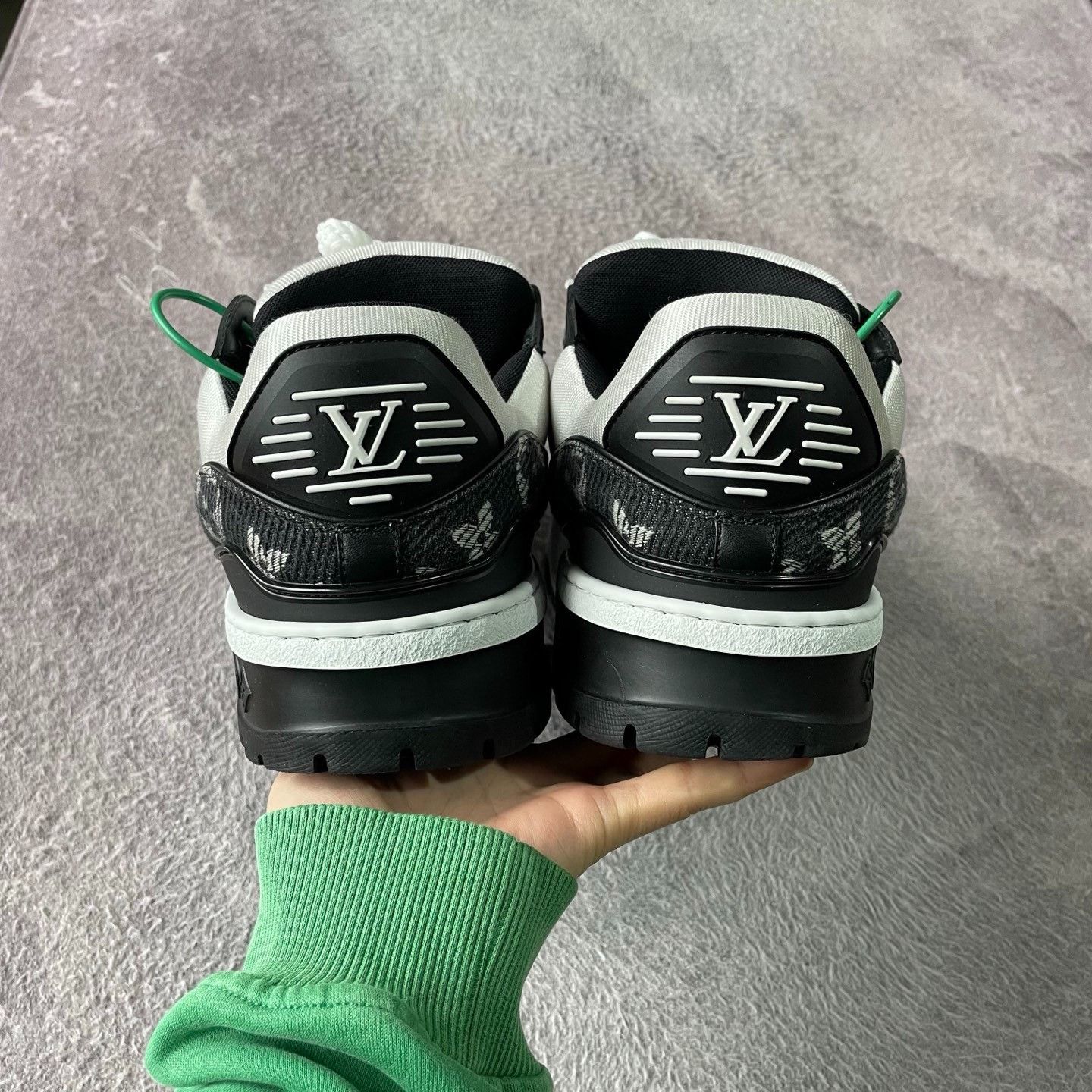 Louis Vuitton Louis Vuitton Trainer Maxi Black White Denim Size US 9.5 / EU 42-43 - 3 Thumbnail