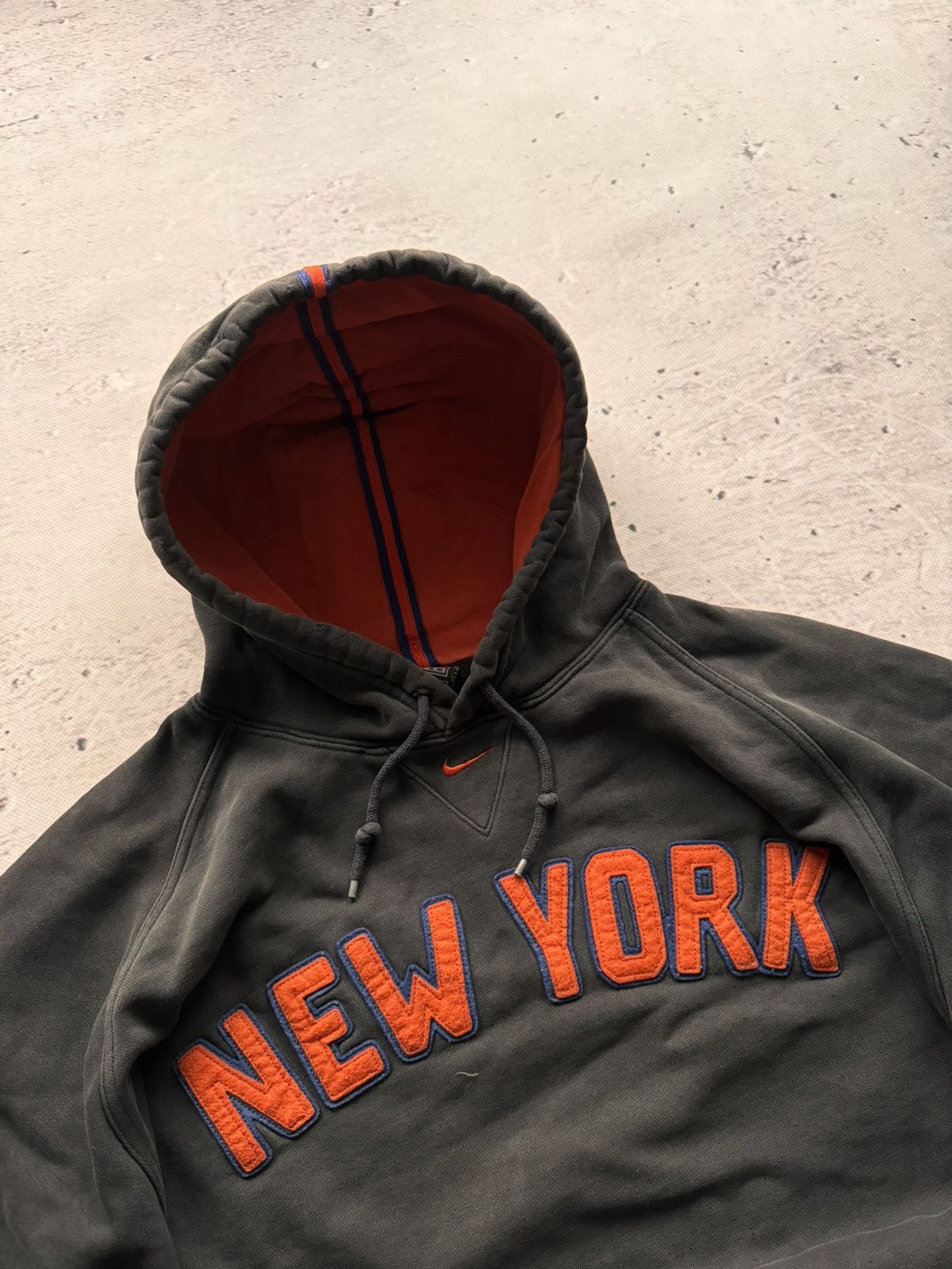 Nike × Vintage NIKE VINTAGE CENTER LOGO OVERSIZE BOXY HOODIE Size US XL / EU 56 / 4 - 2 Thumbnail