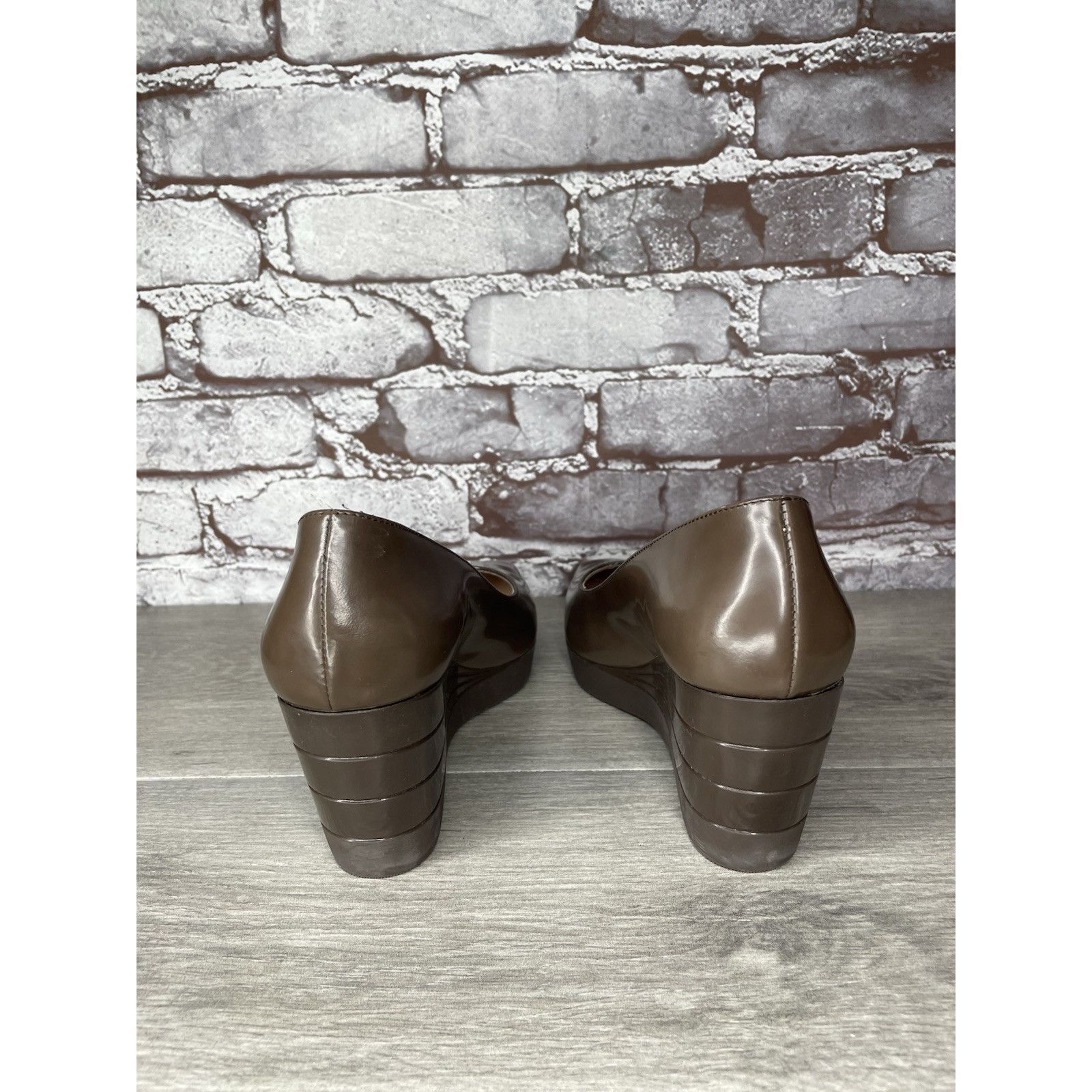 Salvatore Ferragamo Salvatore Ferragamo Brown Patent Leather Pump Wedges Shoes W Size US 7.5 / IT 37.5 - 4 Thumbnail