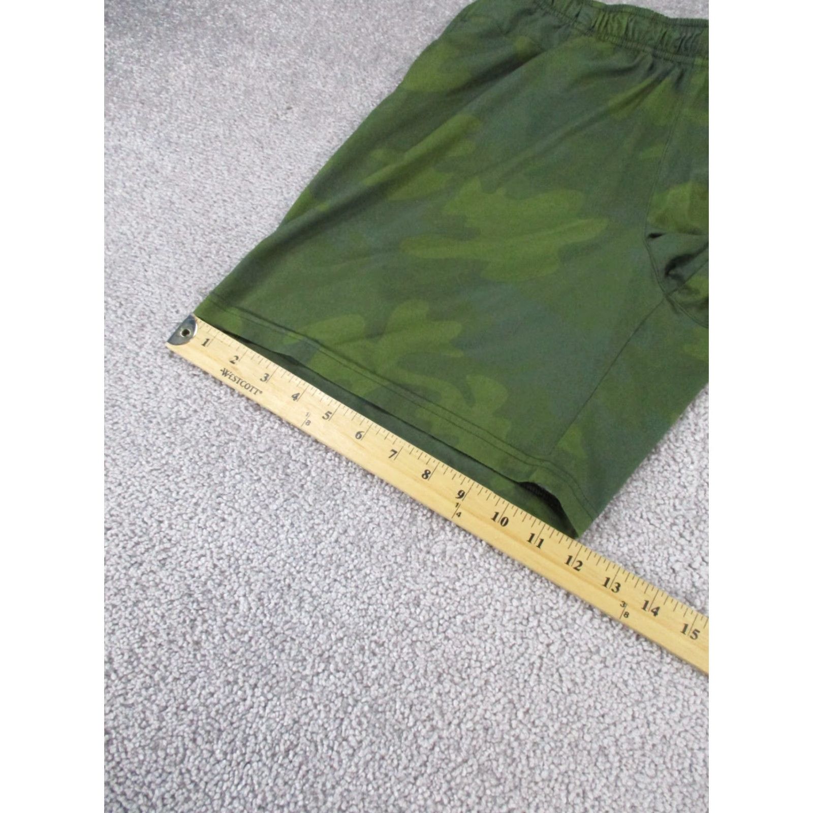 Vintage EQUINOX Men's Medium Green Camo Performance Shorts Athletic Lined Sports Size US 31 - 6 Thumbnail