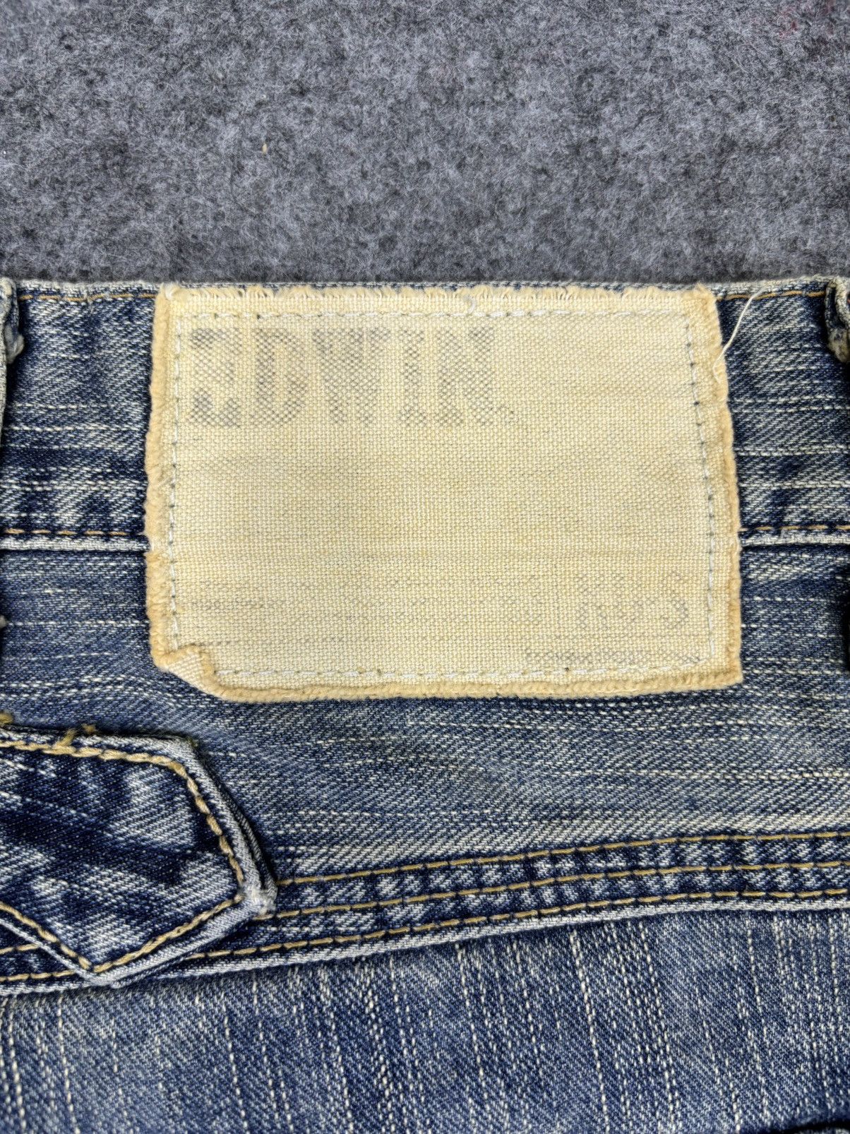 Edwin EDWIN XVS Japan Light Wash Distressed Flare Denim F944 Size US 30 / EU 46 - 13 Thumbnail