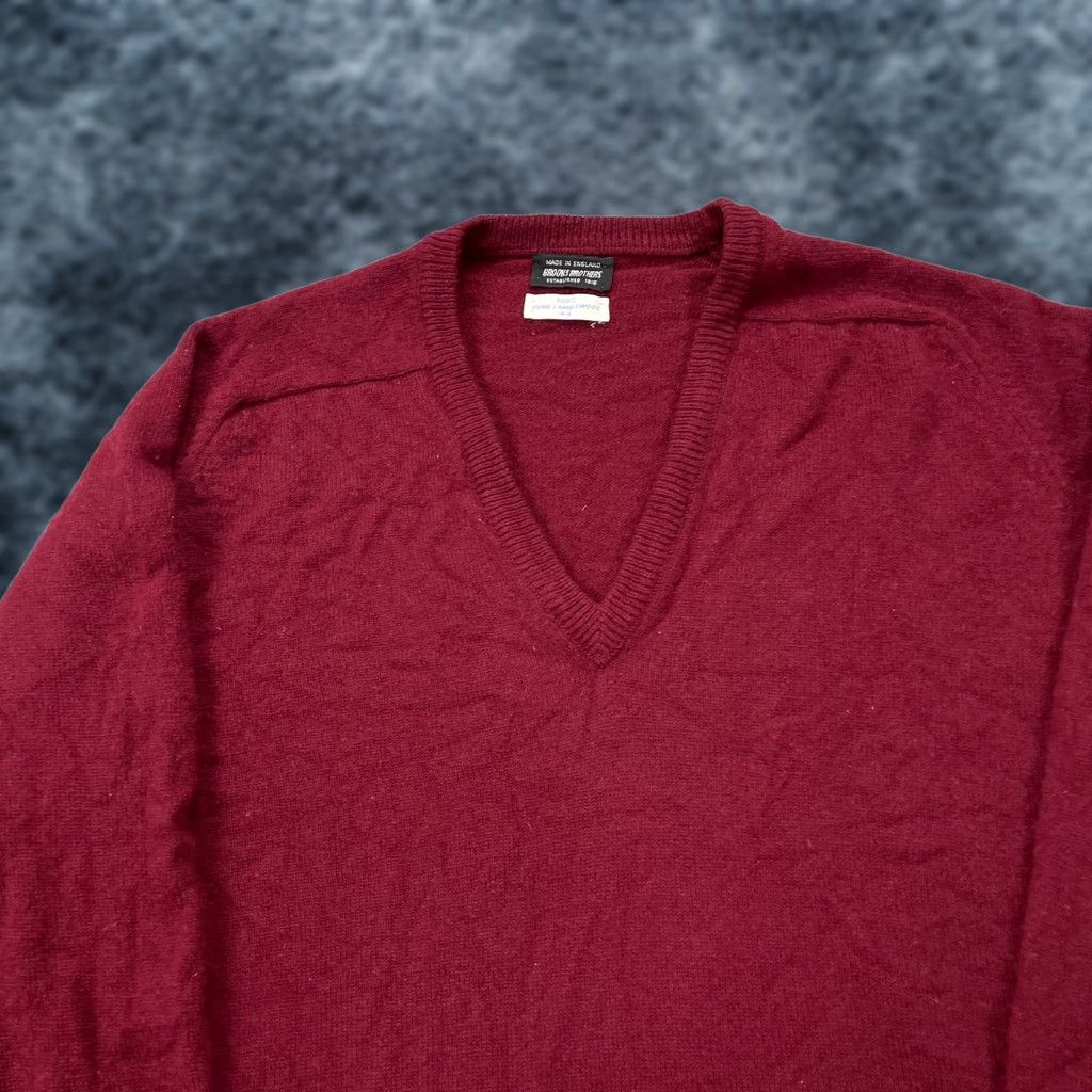 Brooks Brothers VINTAGE Brooks Brothers Sweater Mens 44 Red Wool Knit V-Neck England Pullover Classic Preppy Knits Mens Size US XXL / EU 58 / 5 - 1 Thumbnail