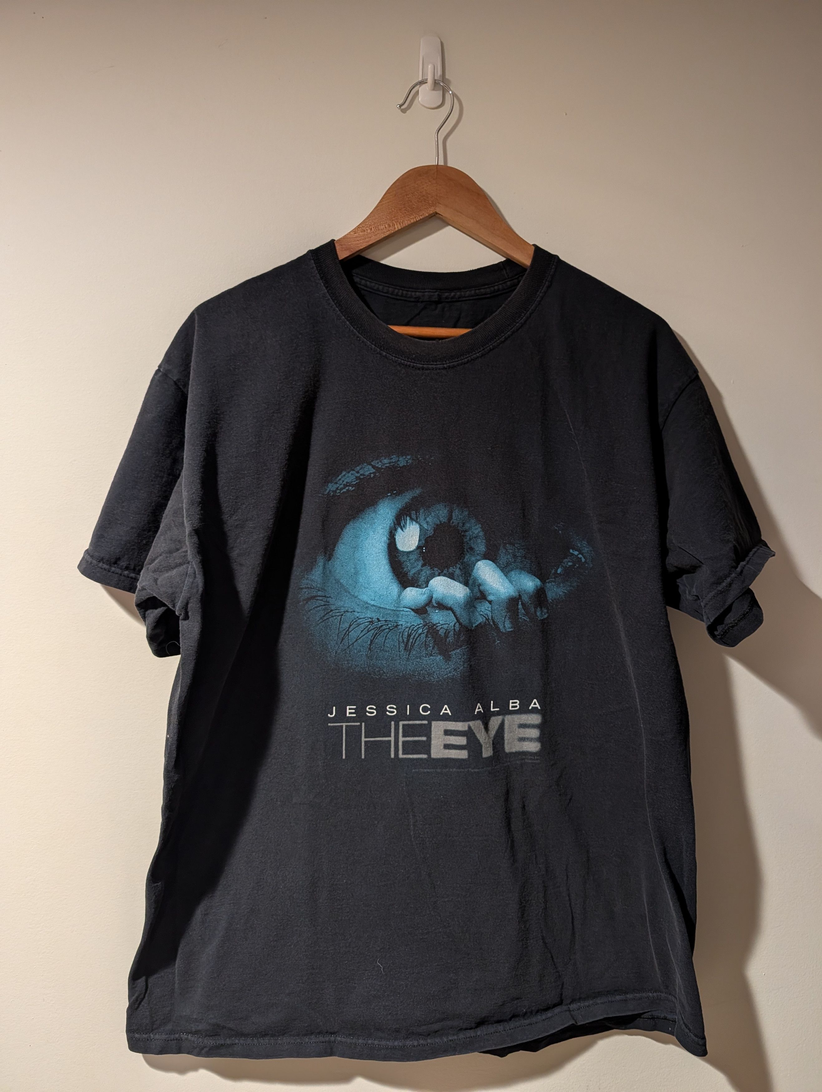 Gildan VTG The Eye Horror Jessica Alba 2006 Movie Promo Saw T-Shirt Size US XL / EU 56 / 4 - 1 Thumbnail