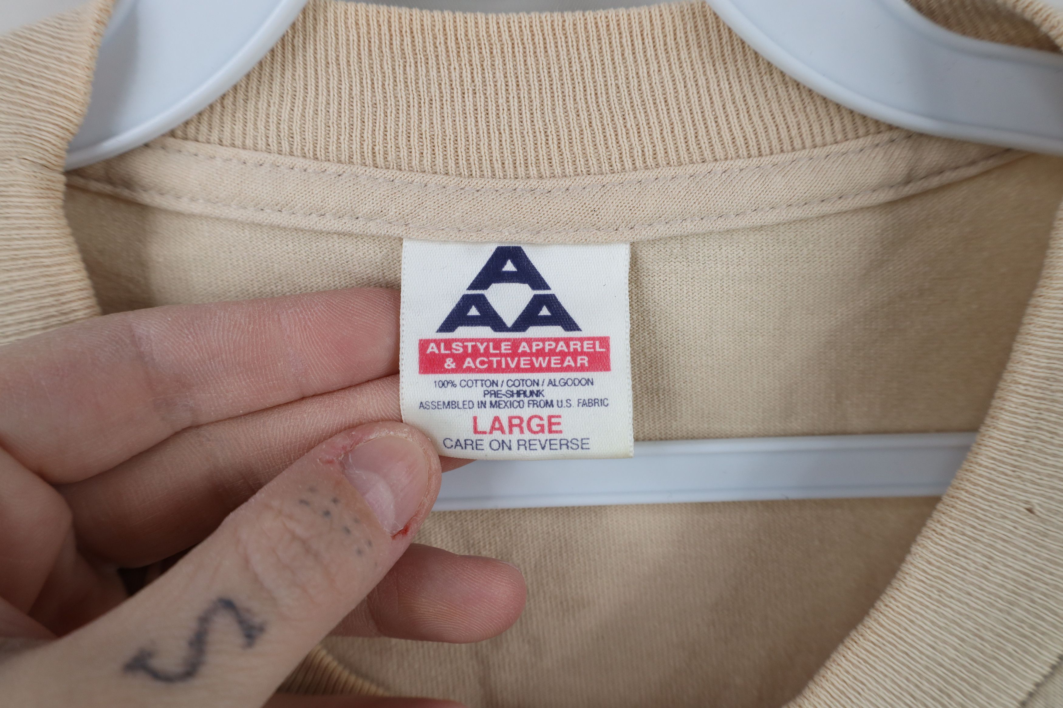 Vintage Vintage 90s Ohio State University Long Sleeve T-Shirt Beige Size US L / EU 52-54 / 3 - 10 Thumbnail