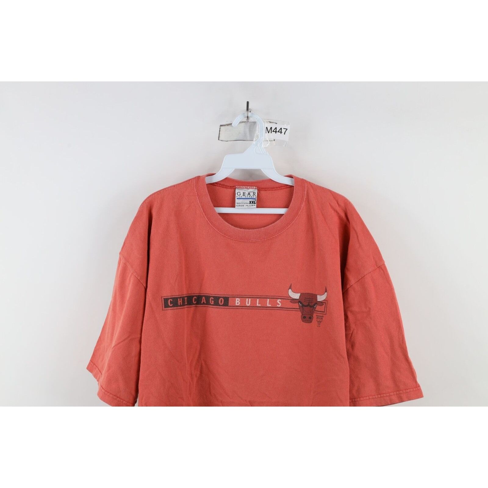 Vintage Vintage 90s Faded Spell Out Chicago Bulls Basketball T-Shirt Size US XXL / EU 58 / 5 - 2 Thumbnail