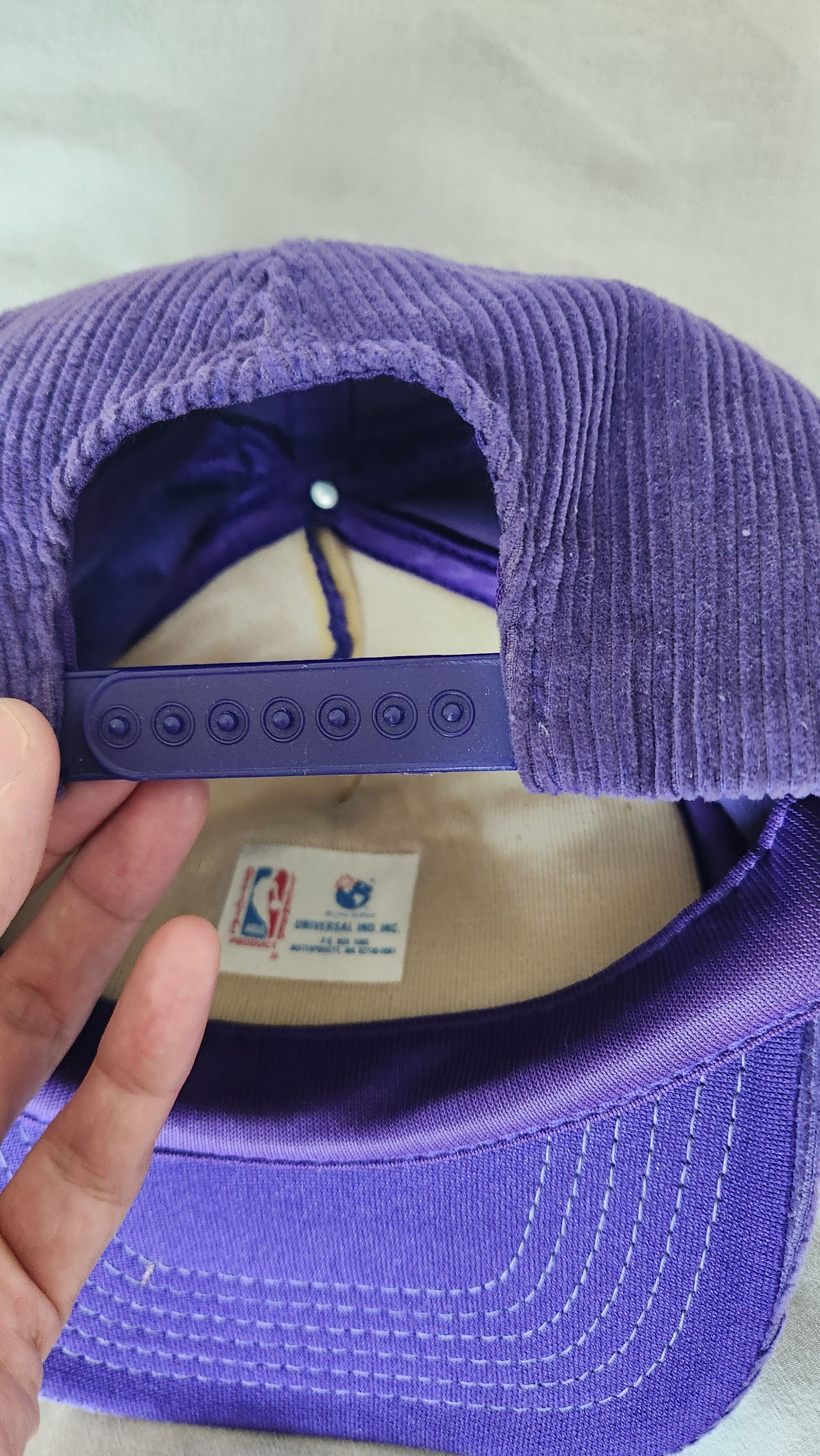 Vintage Vintage 80s Lakers cap corduroy Size ONE SIZE - 4 Thumbnail