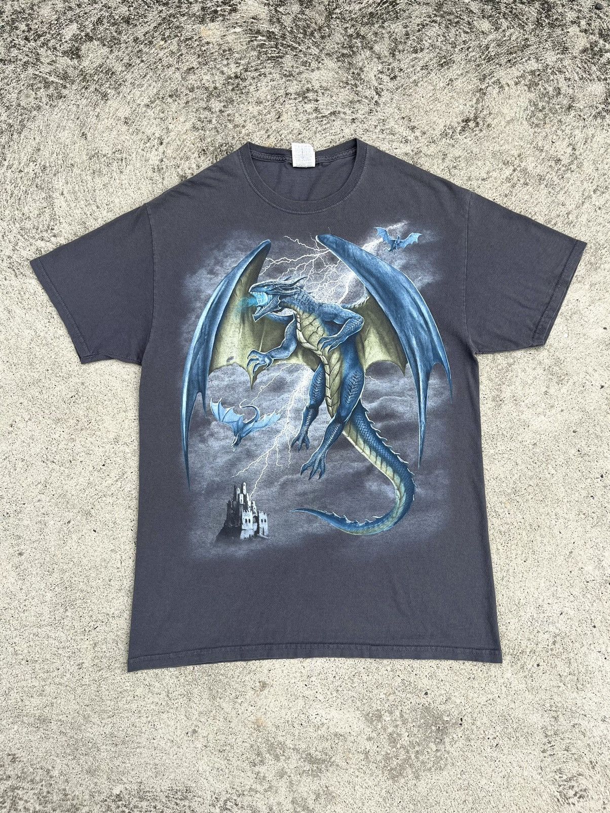 Vintage Vintage Y2K Gothic Dragons T-Shirt Size US M / EU 48-50 / 2 - 1 Thumbnail