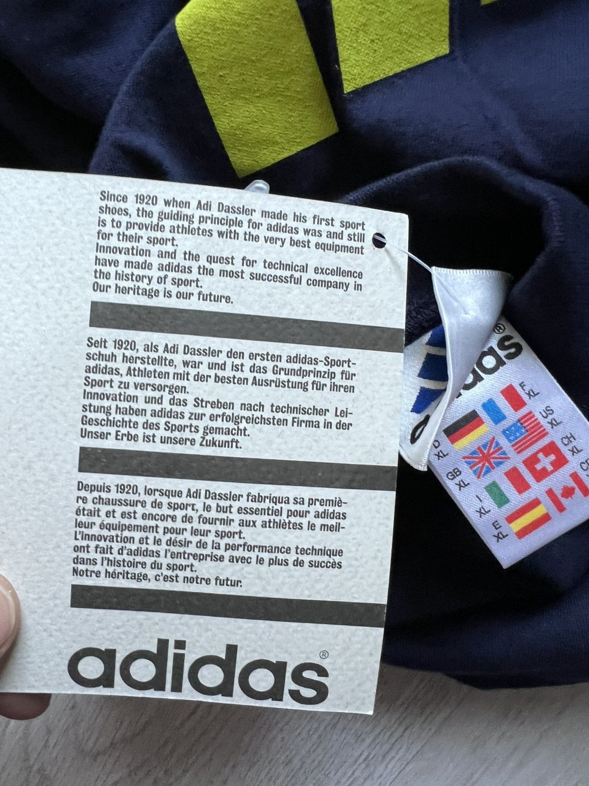 Adidas Adidas tshirt vintage size xl Size US XL / EU 56 / 4 - 9 Thumbnail