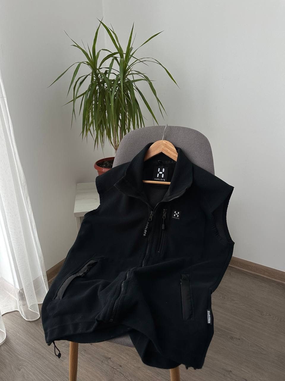 Haglofs × Vintage Vintage Haglofs Black Outdoor Fleece West Jacket Size US M / EU 48-50 / 2 - 6 Thumbnail