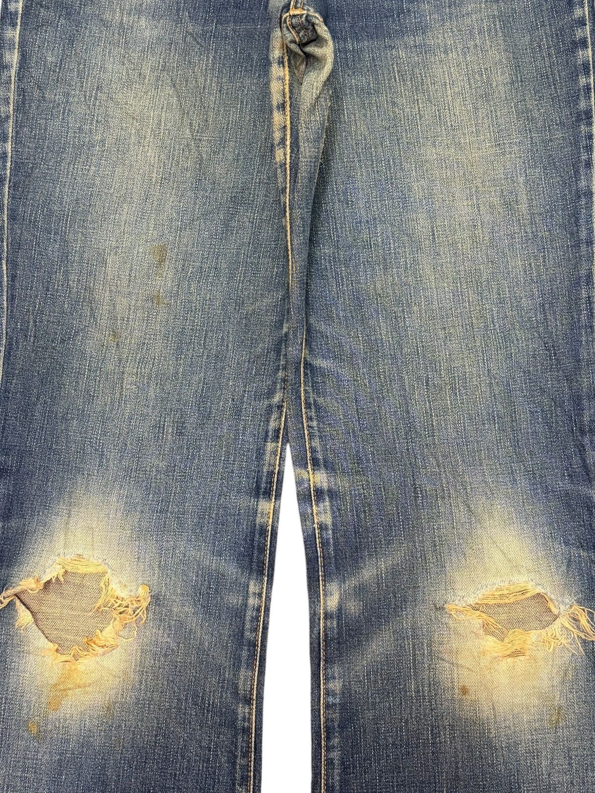 Wrangler Vintage Wrangler Blue Bell Distressed Flare Jeans Size 27" / US 4 / IT 40 - 3 Thumbnail