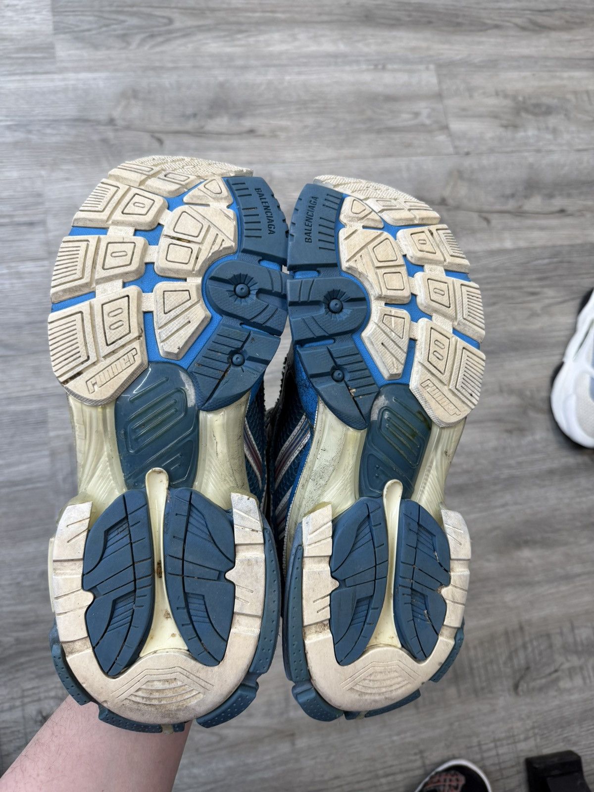 Balenciaga Balenciaga Runner Blue/White - Distressed Graffiti Size US 11 / EU 44 - 6 Thumbnail