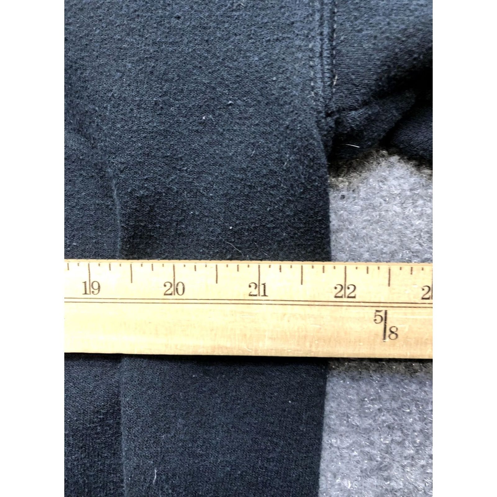 Gildan Y2K Skull Hoodie Mens Medium Black Pullover Fleece Sweatshirt Logo Size US M / EU 48-50 / 2 - 4 Thumbnail