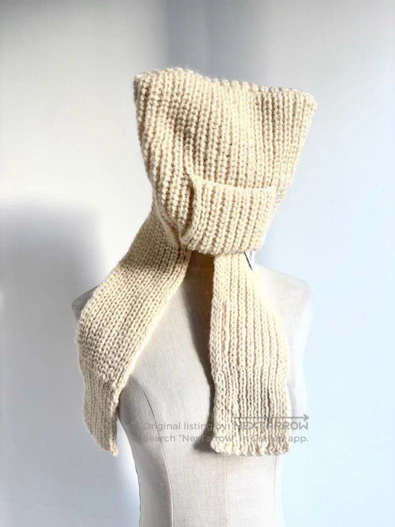 Vivienne Westwood Vivienne Westwood White knitted cat ear hat Size ONE SIZE - 2 Thumbnail