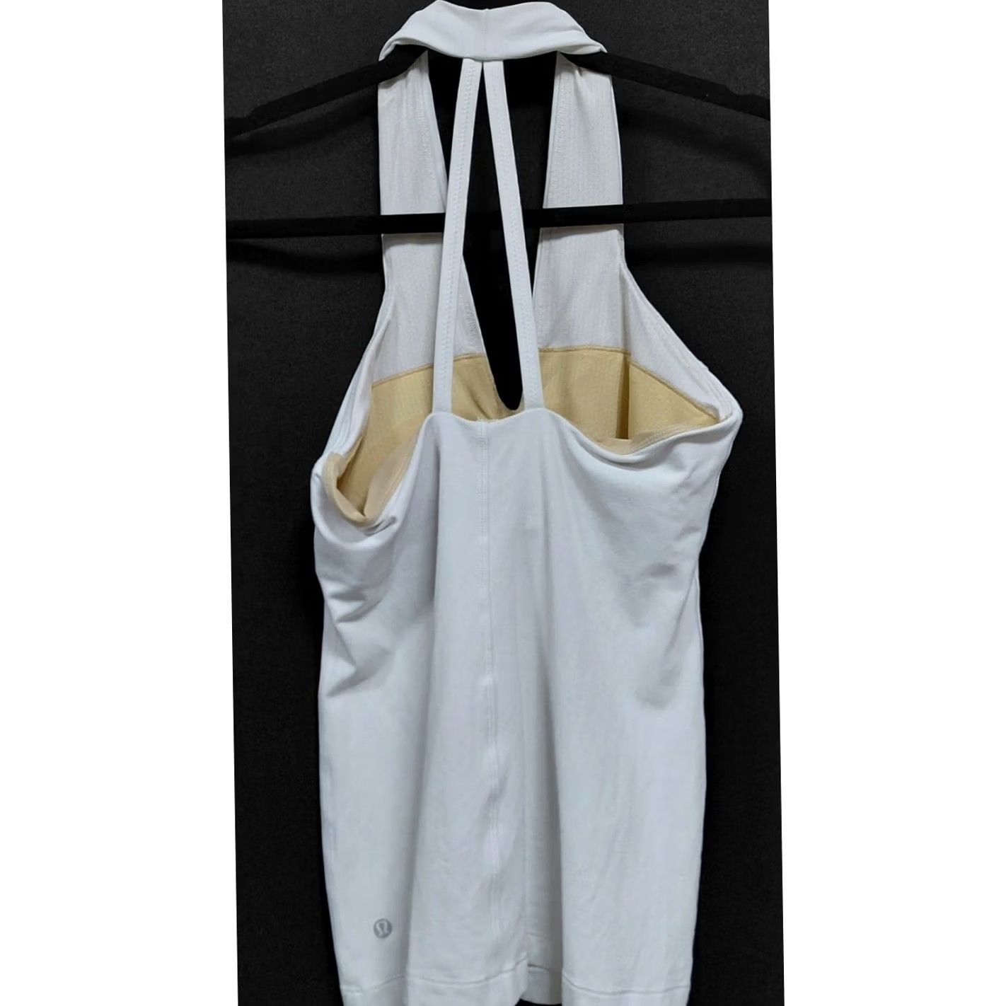 Lululemon Lululemon Athletica White Halter Top Solid Knit Sleeveless Women Size 8 Size M / US 6-8 / IT 42-44 - 2 Thumbnail