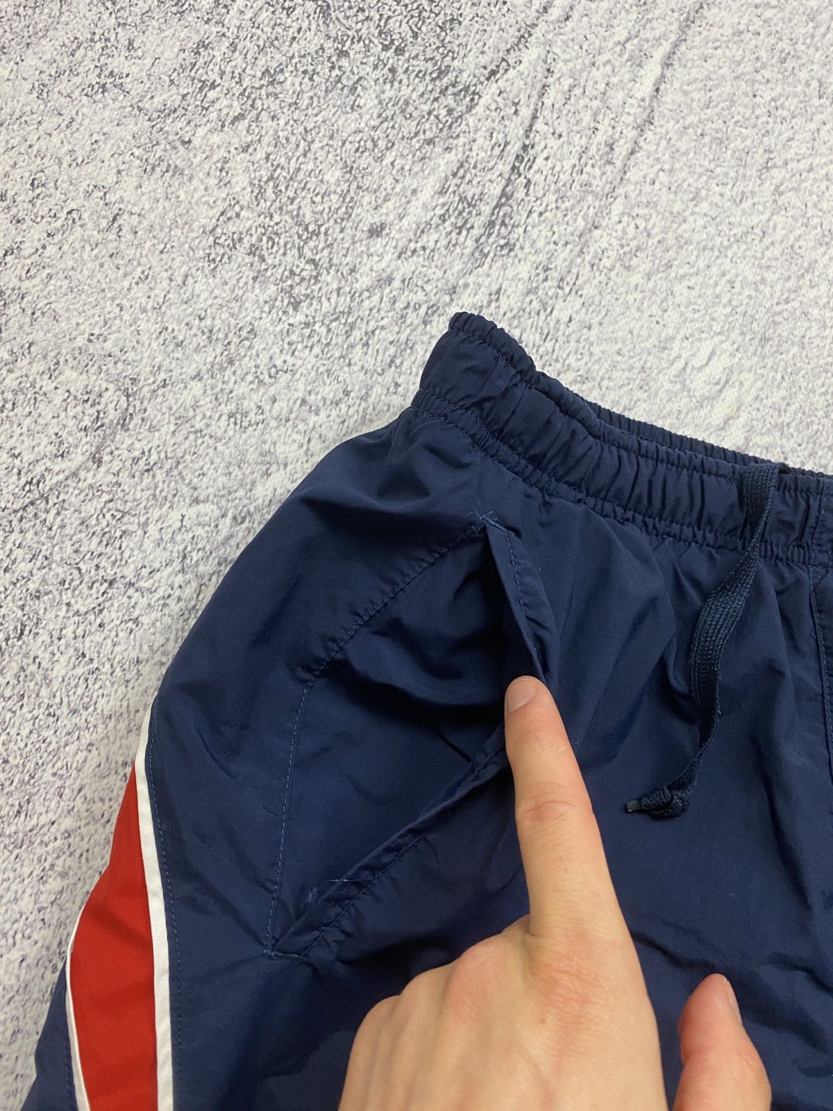 Nike × Vintage Vintage Y2K Nike Nylon Shorts Size L Size US 32 / EU 48 - 4 Thumbnail